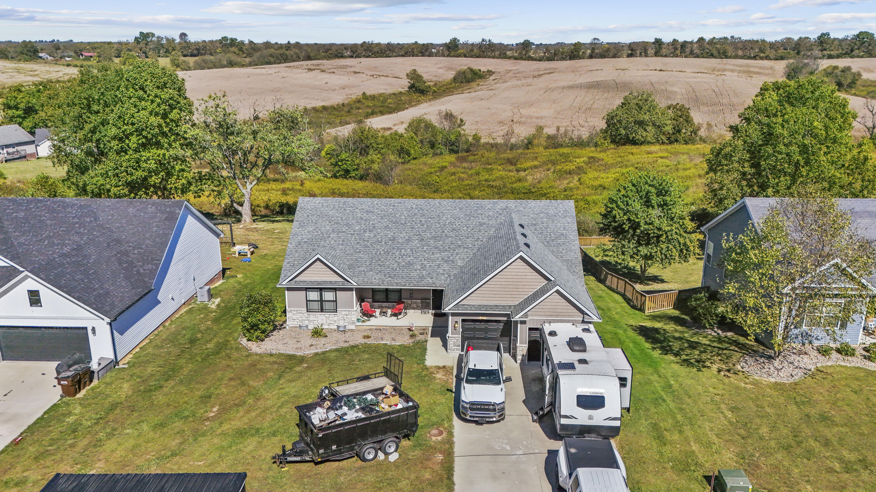 1087 Twin Oaks Boulevard Property Photo 1