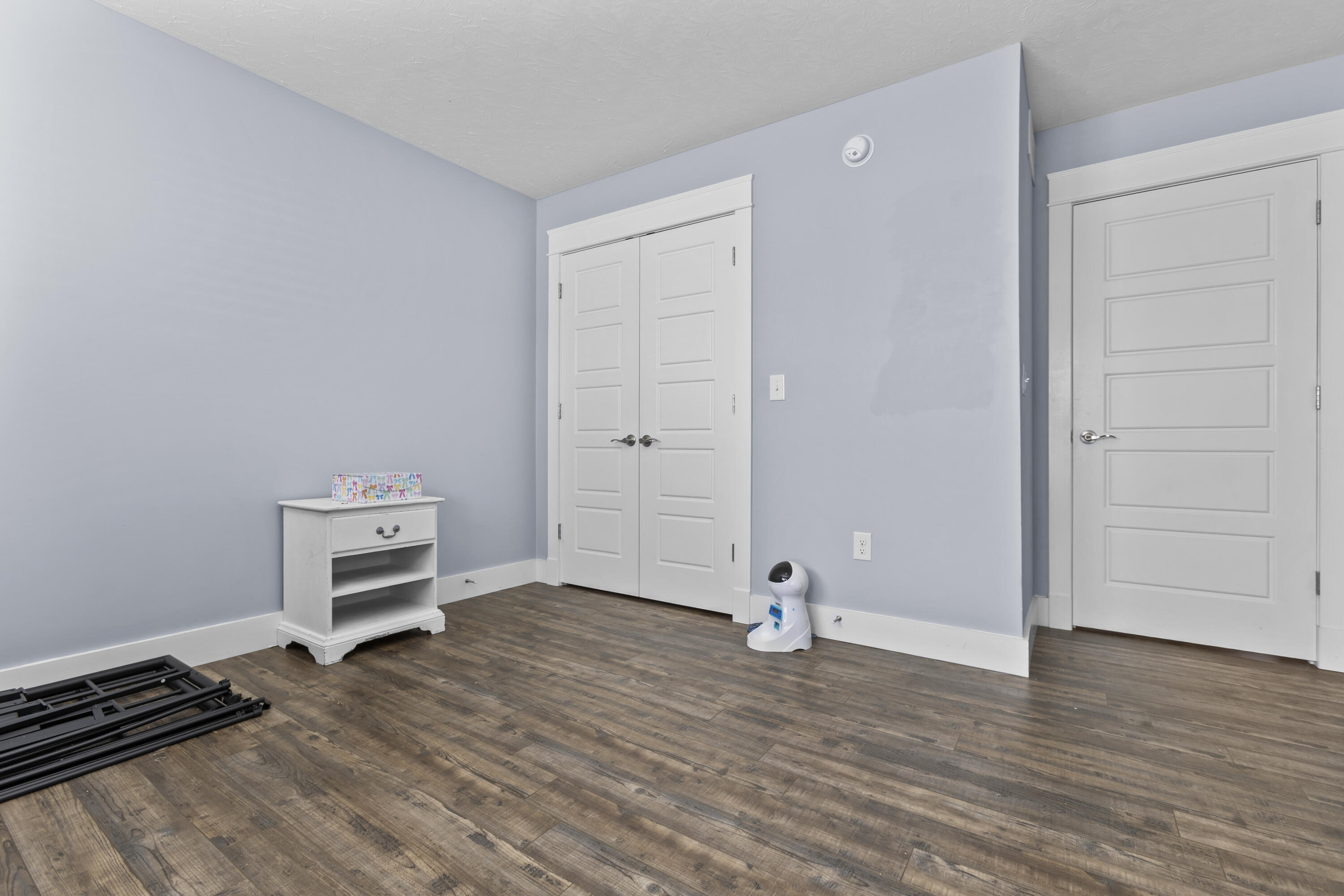 1087 Twin Oaks Boulevard Property Photo 10
