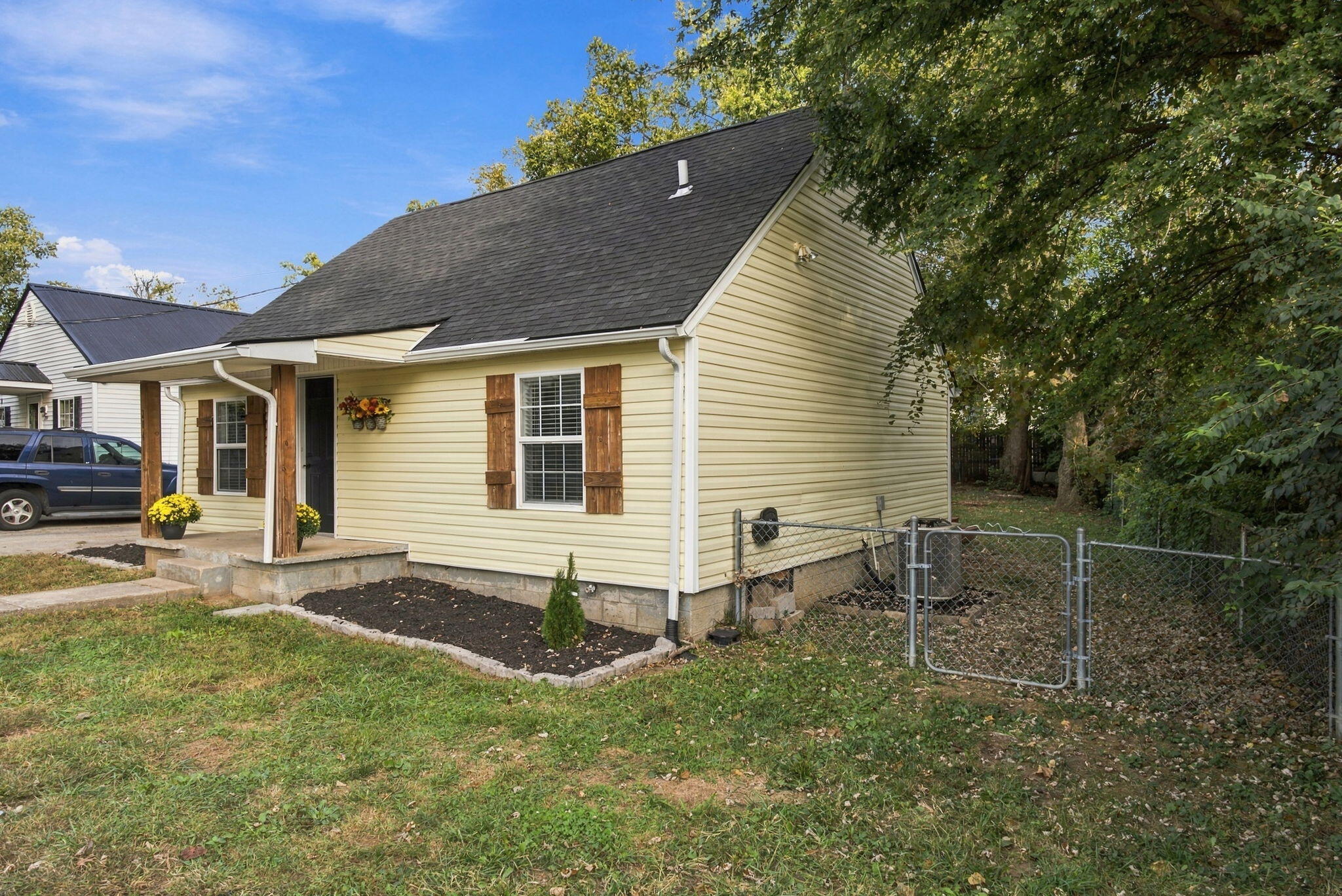 204 Sparks Avenue Property Photo 6