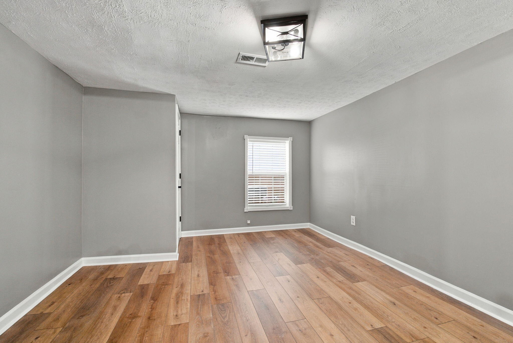 204 Sparks Avenue Property Photo 17