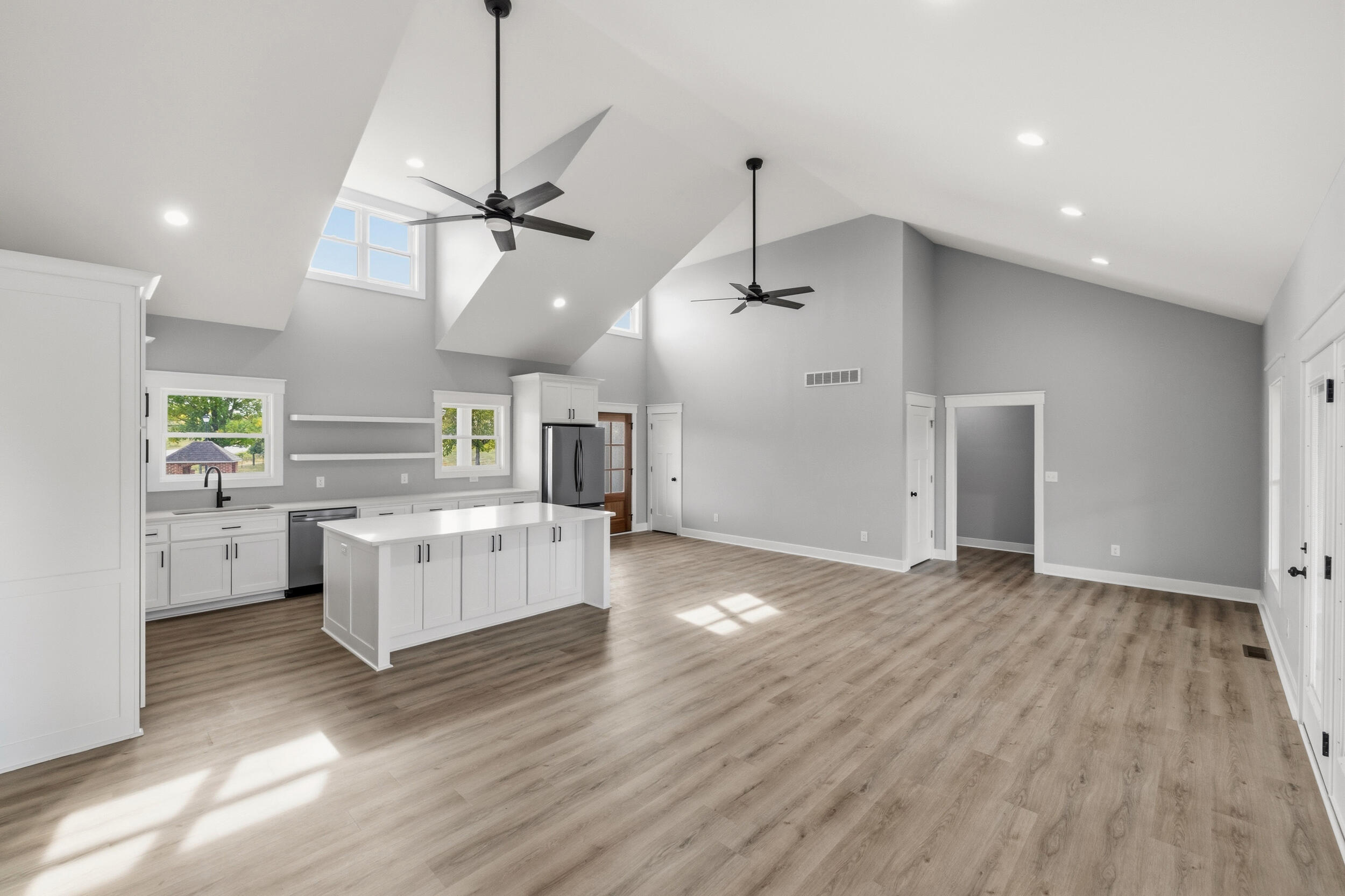 100 Chandler Drive Property Photo 11