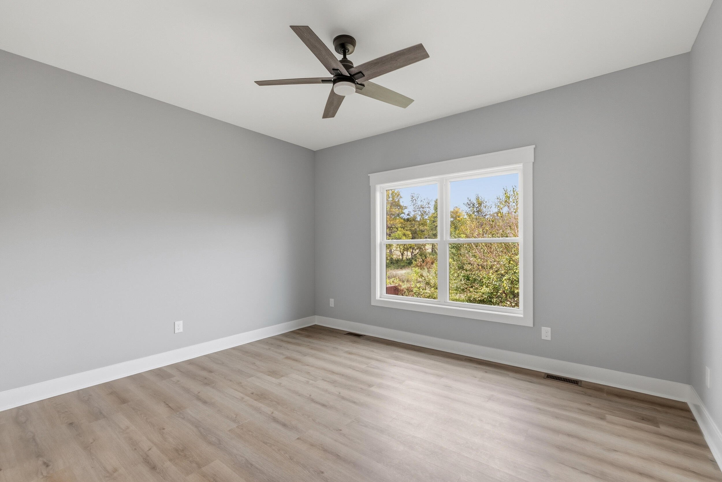 100 Chandler Drive Property Photo 16