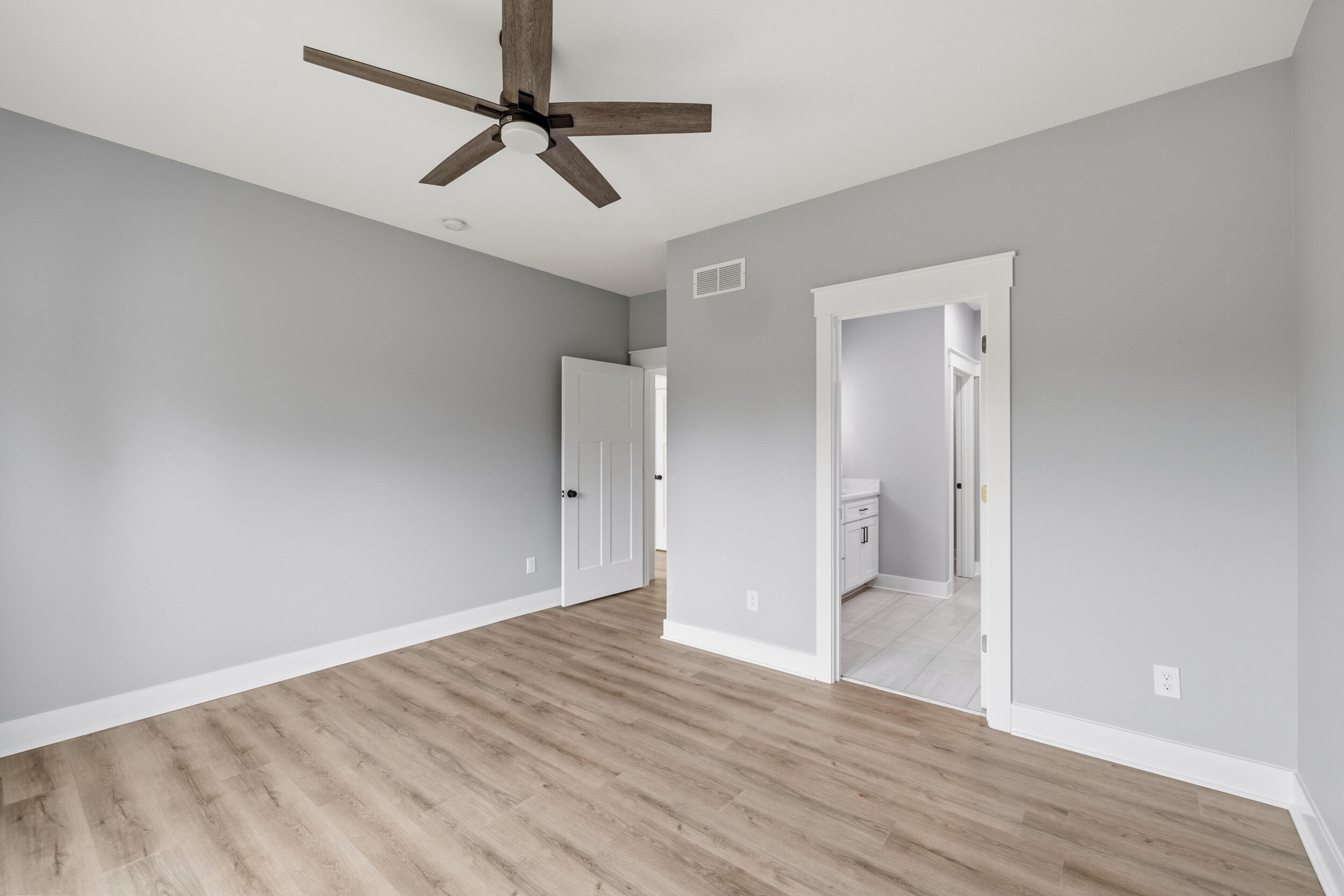 100 Chandler Drive Property Photo 17