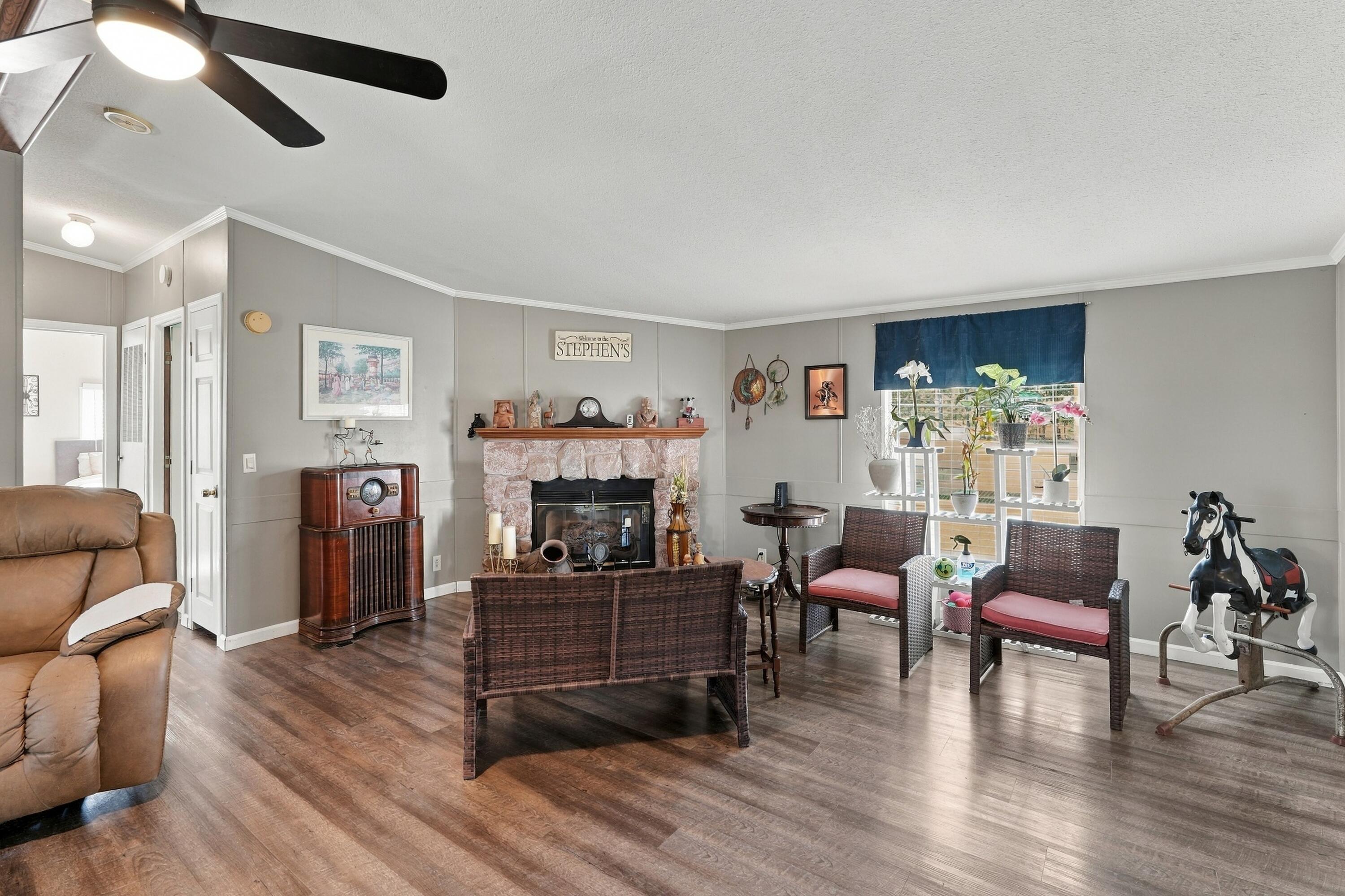 1729 Ky-93 Property Photo 3