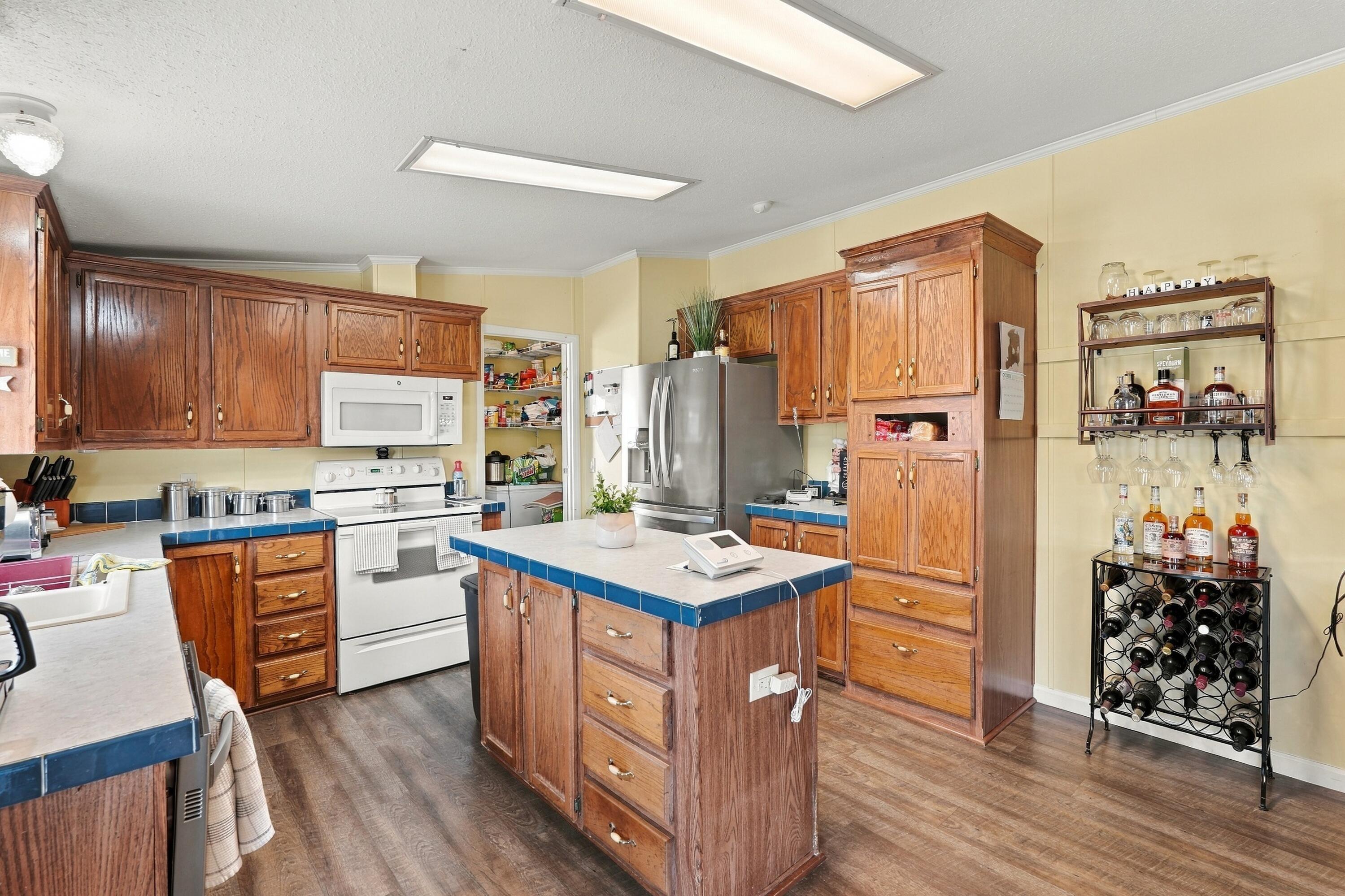 1729 Ky-93 Property Photo 7