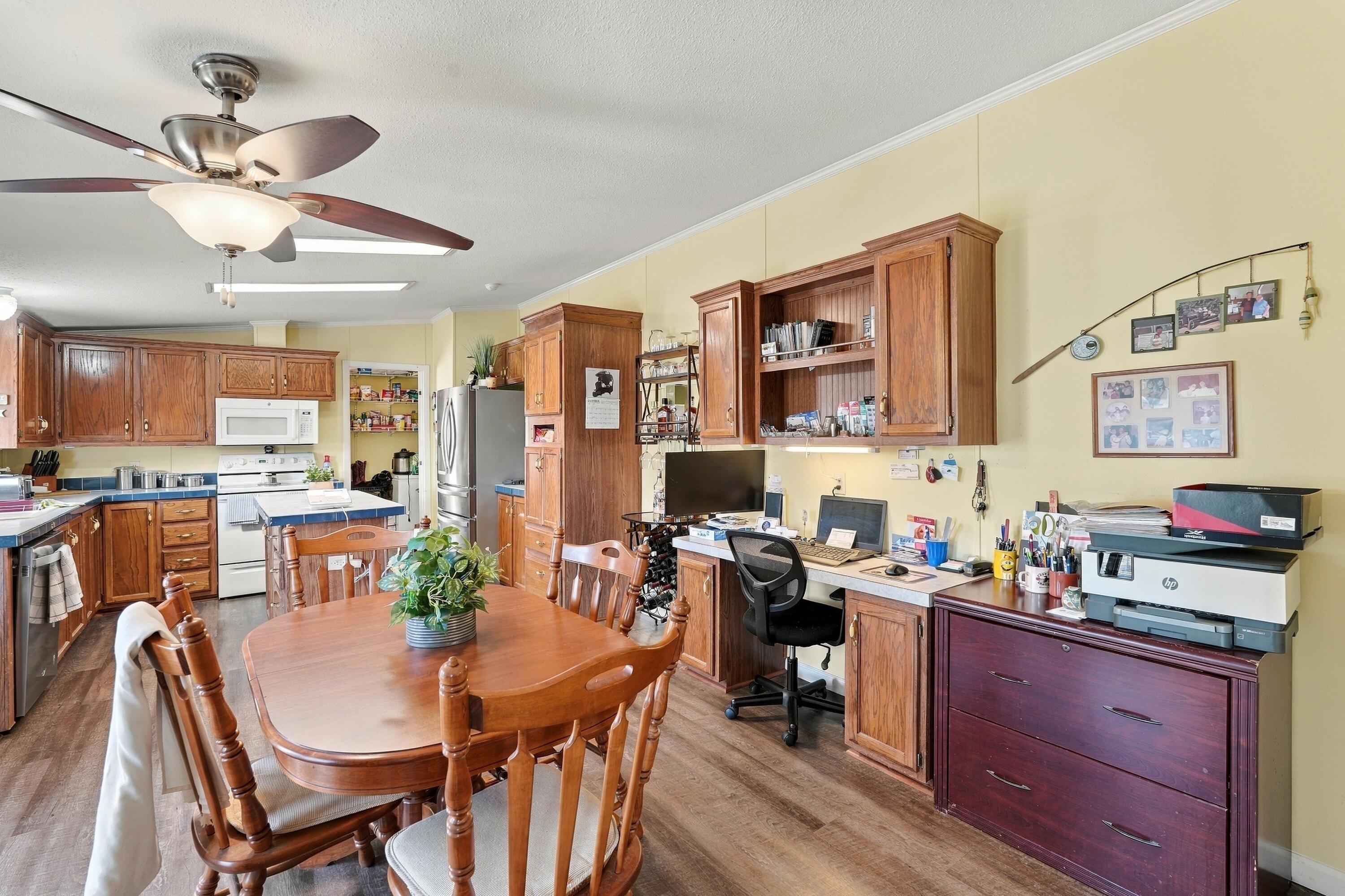 1729 Ky-93 Property Photo 9