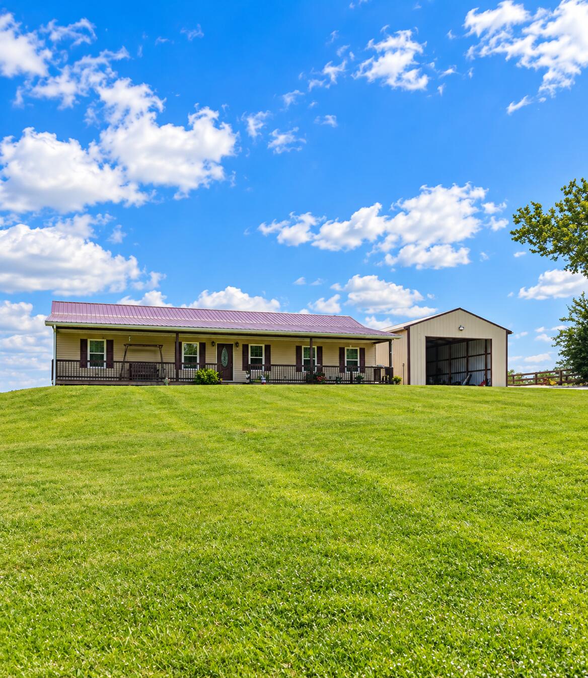 1392 S Bluegrass Road Property Photo 1