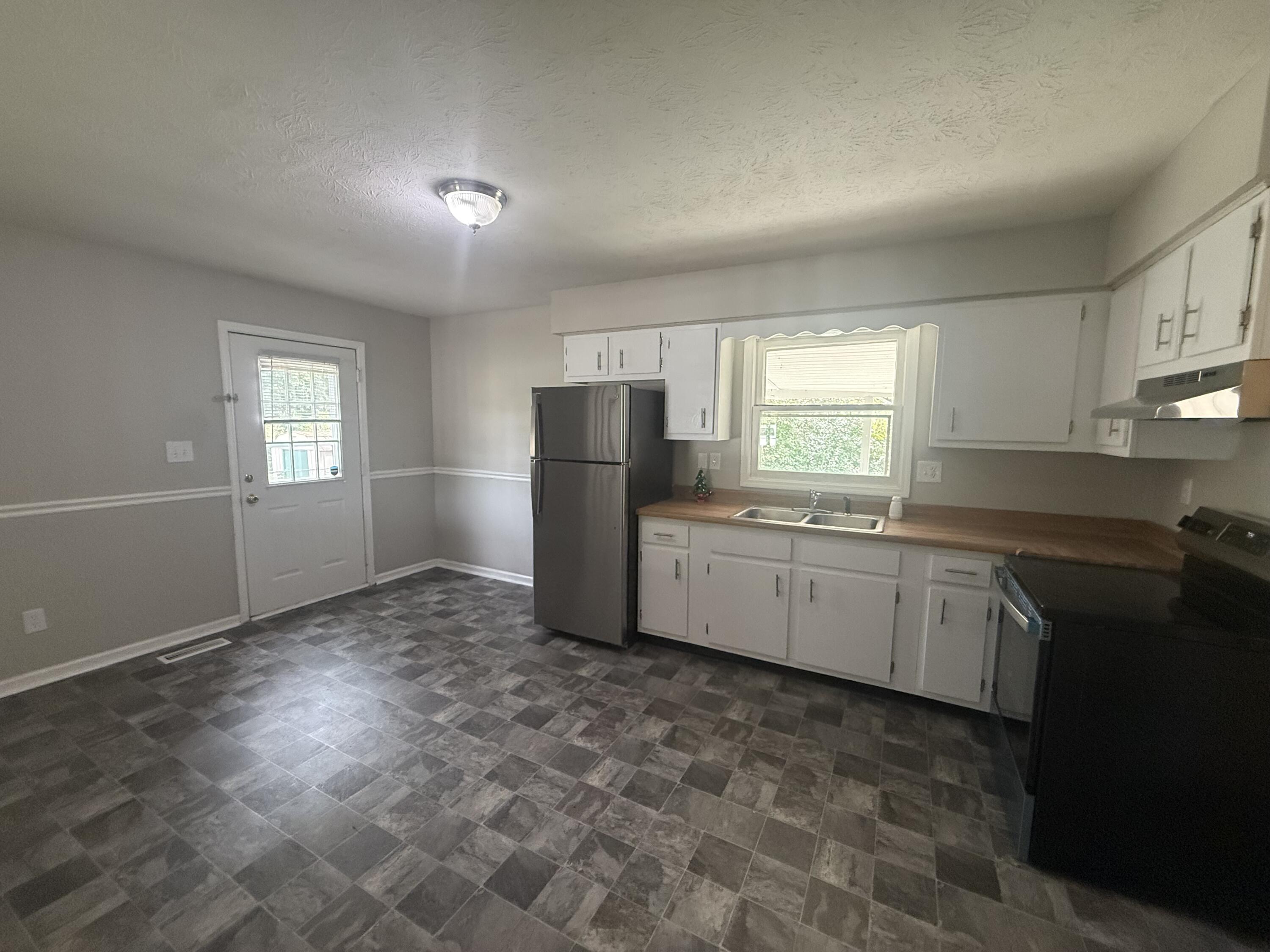 100 Brushwood Court Property Photo 8