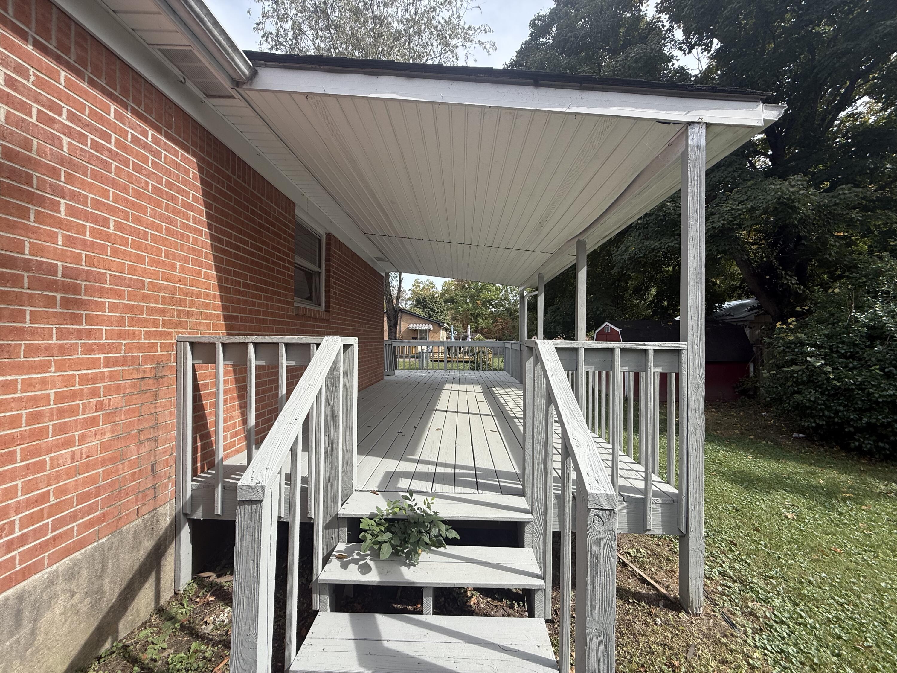 100 Brushwood Court Property Photo 15