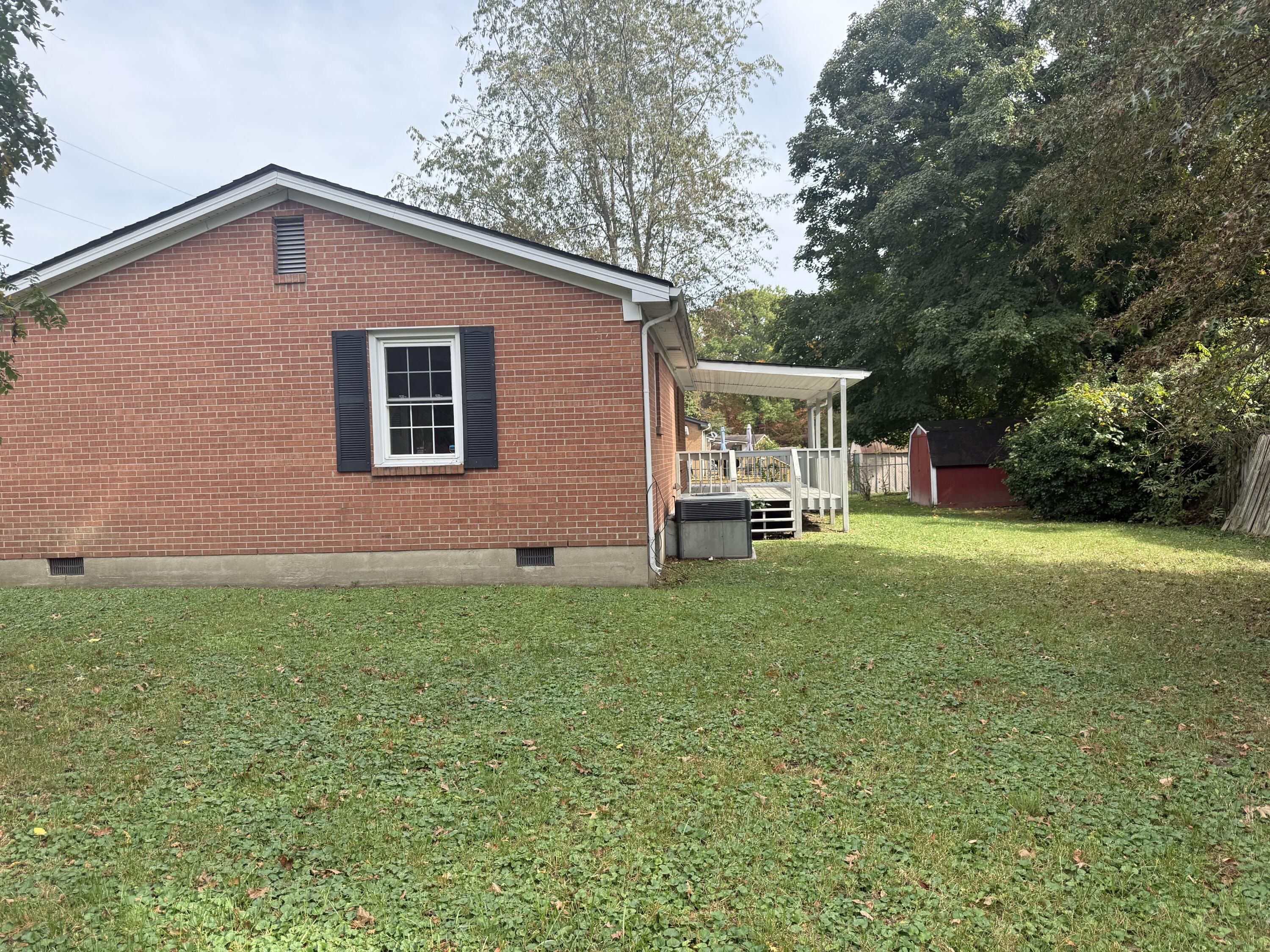 100 Brushwood Court Property Photo 17