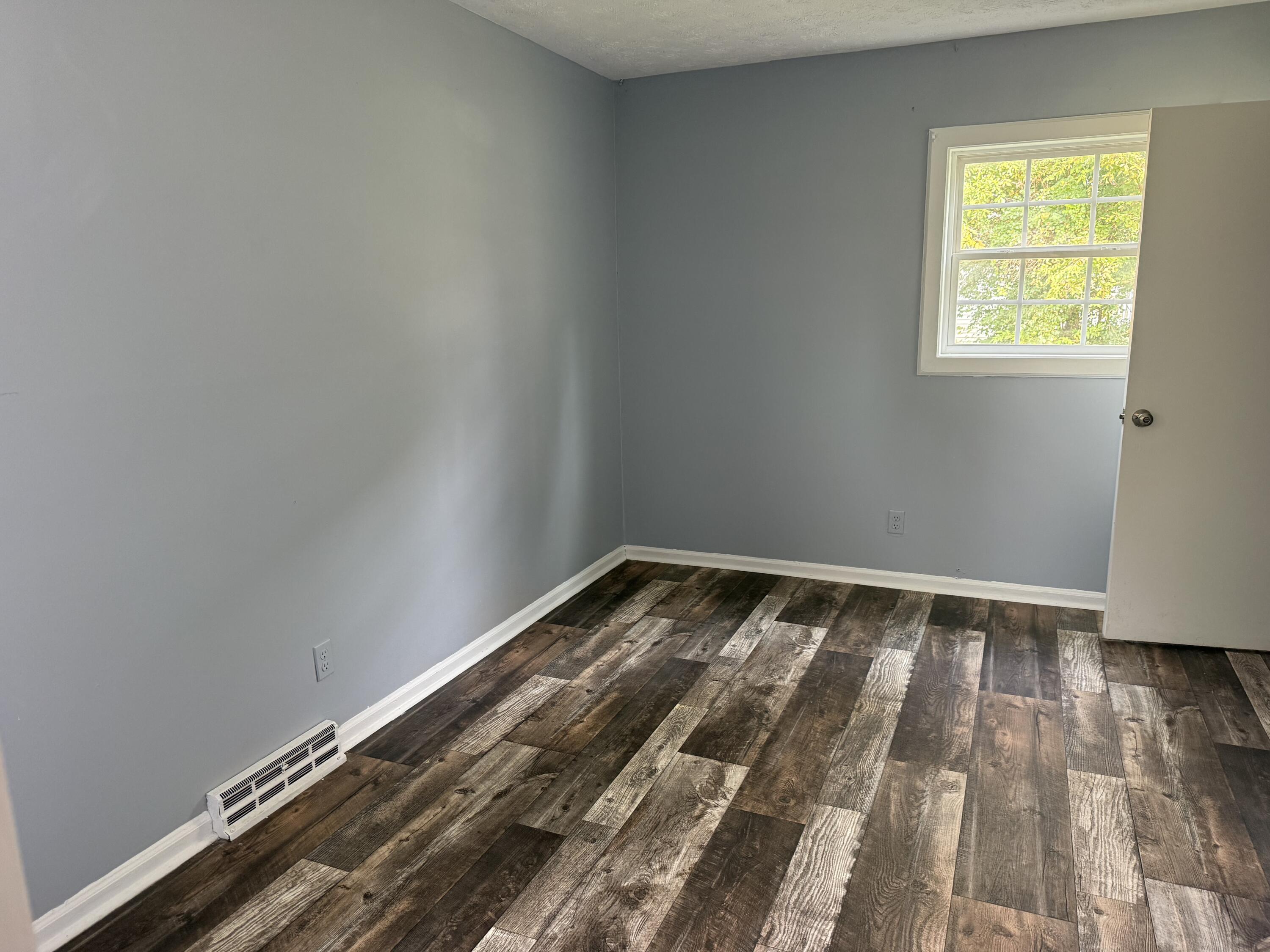 106 Lewis Street Property Photo 14