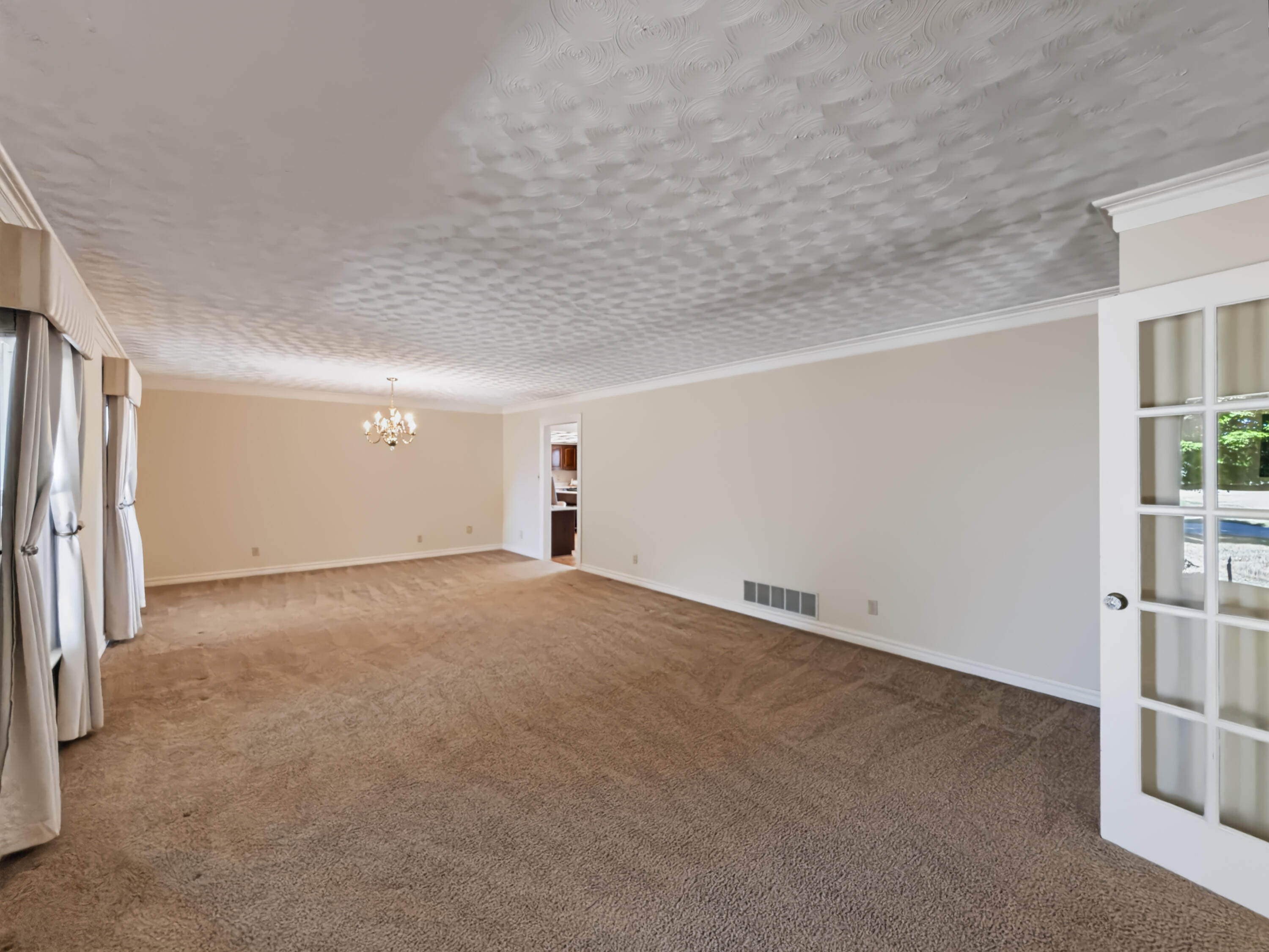 5004 Ash Valley Road Property Photo 3