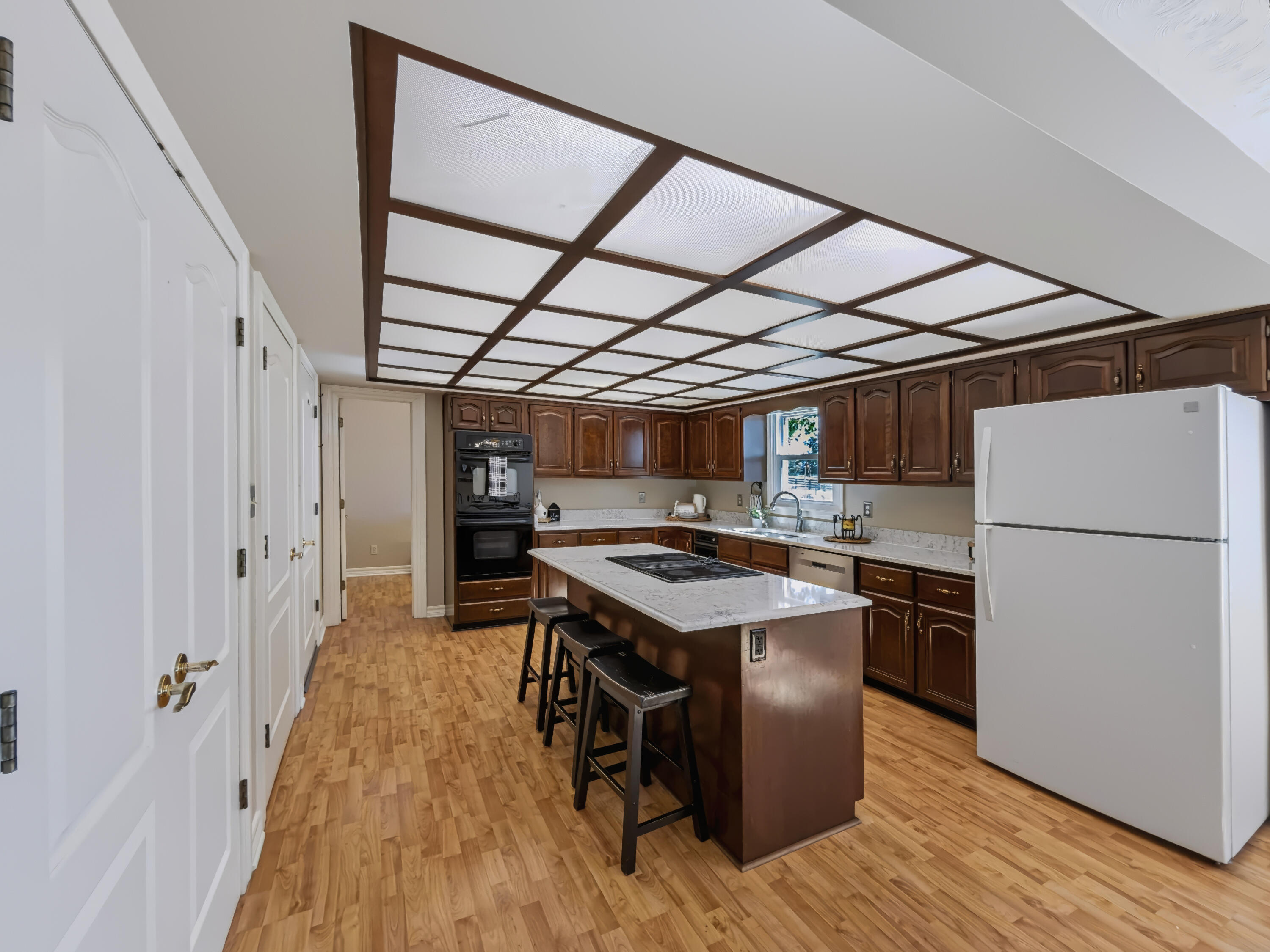 5004 Ash Valley Road Property Photo 8