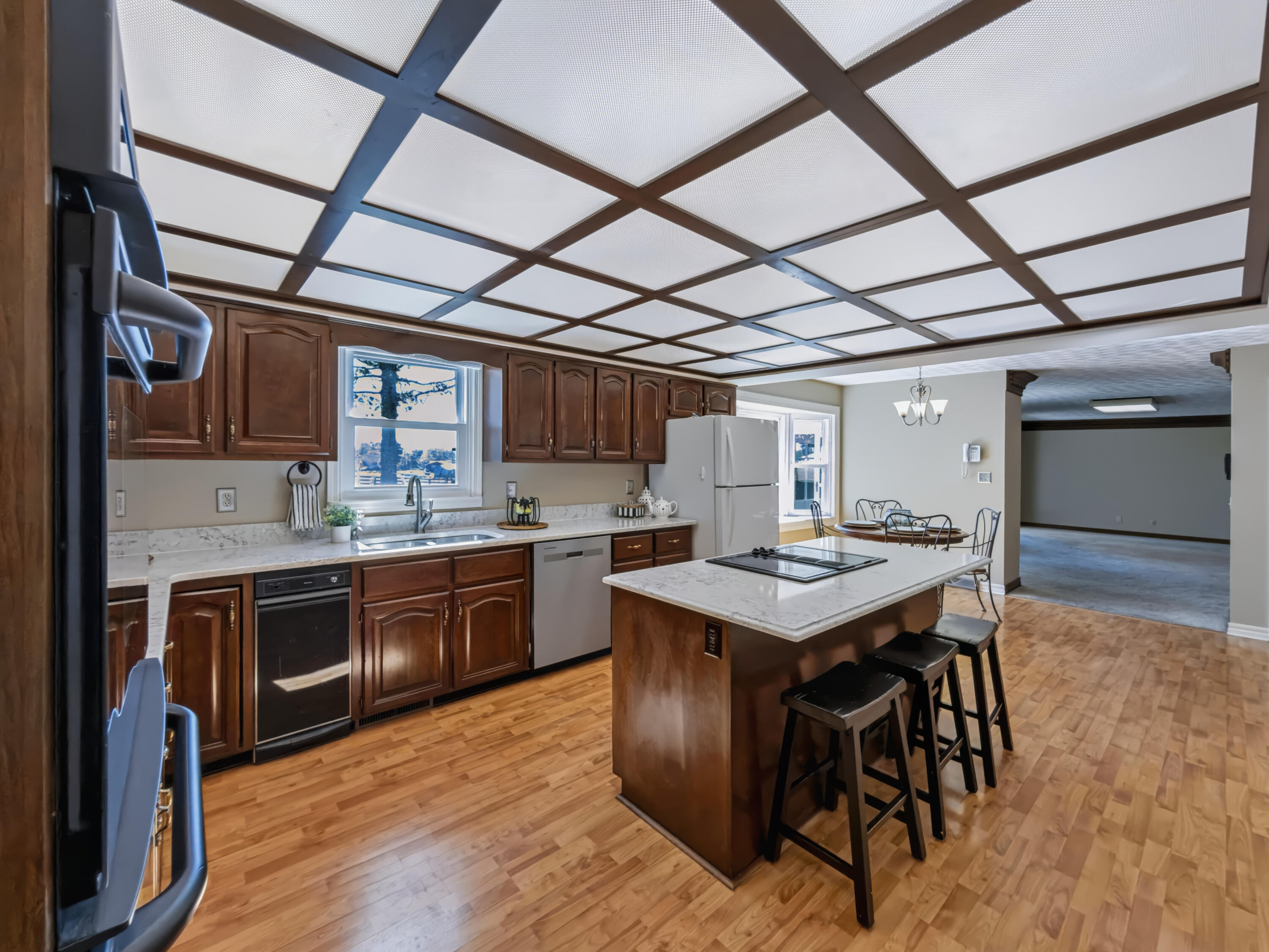 5004 Ash Valley Road Property Photo 11