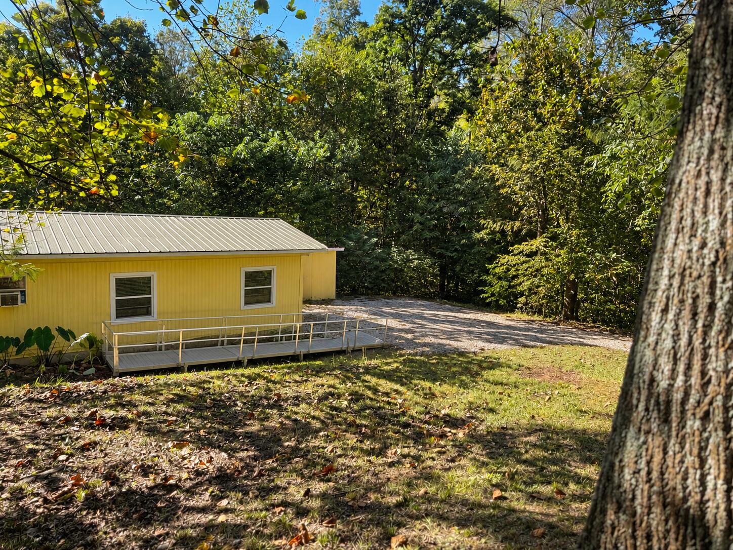 496 Cedar Bluff Circle Road Property Photo 3