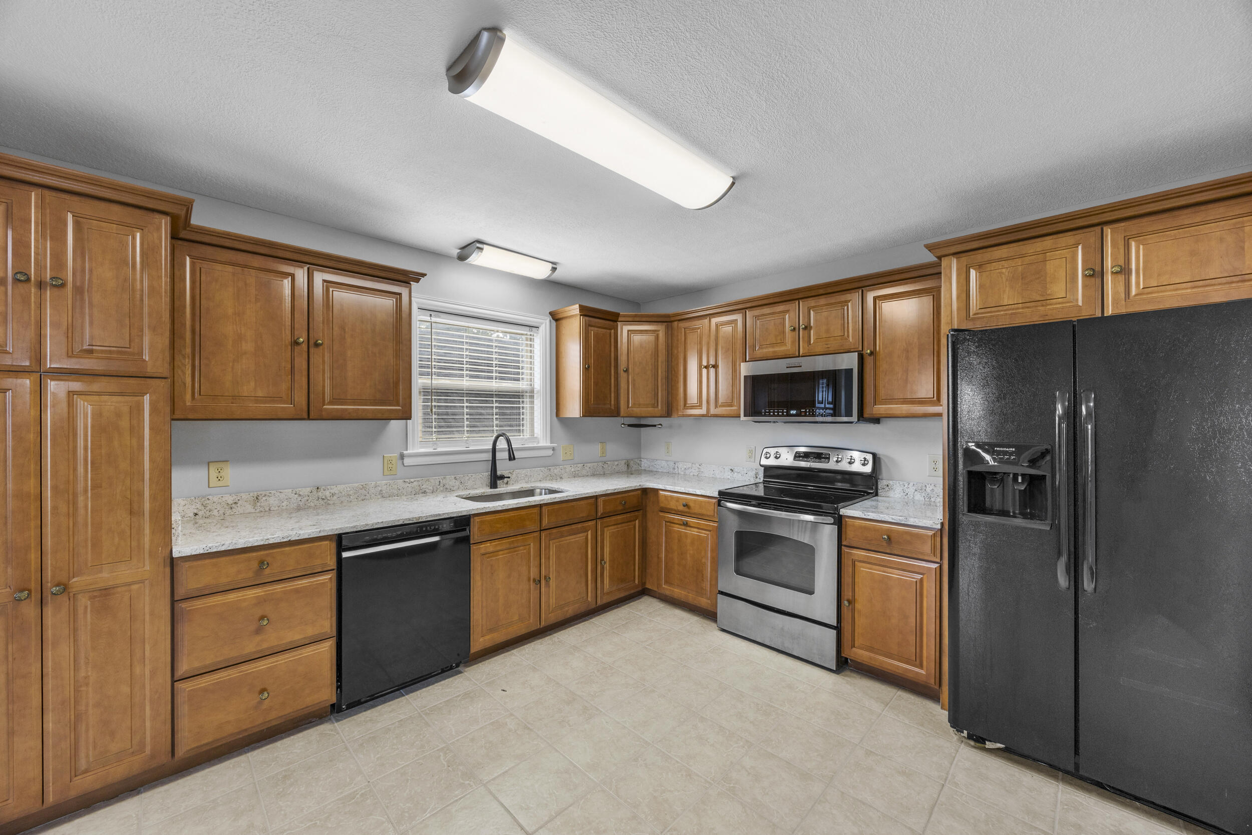146 Ashton Drive Property Photo 16