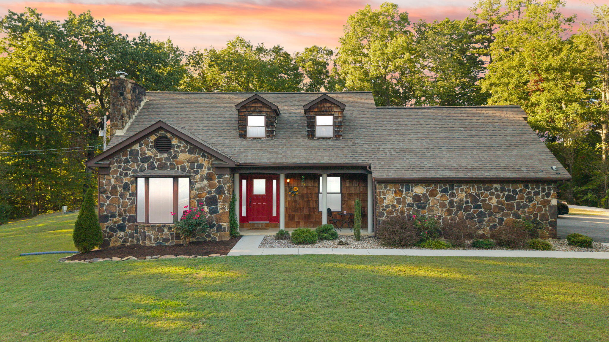 530 Childers Ridge Road Property Photo 1
