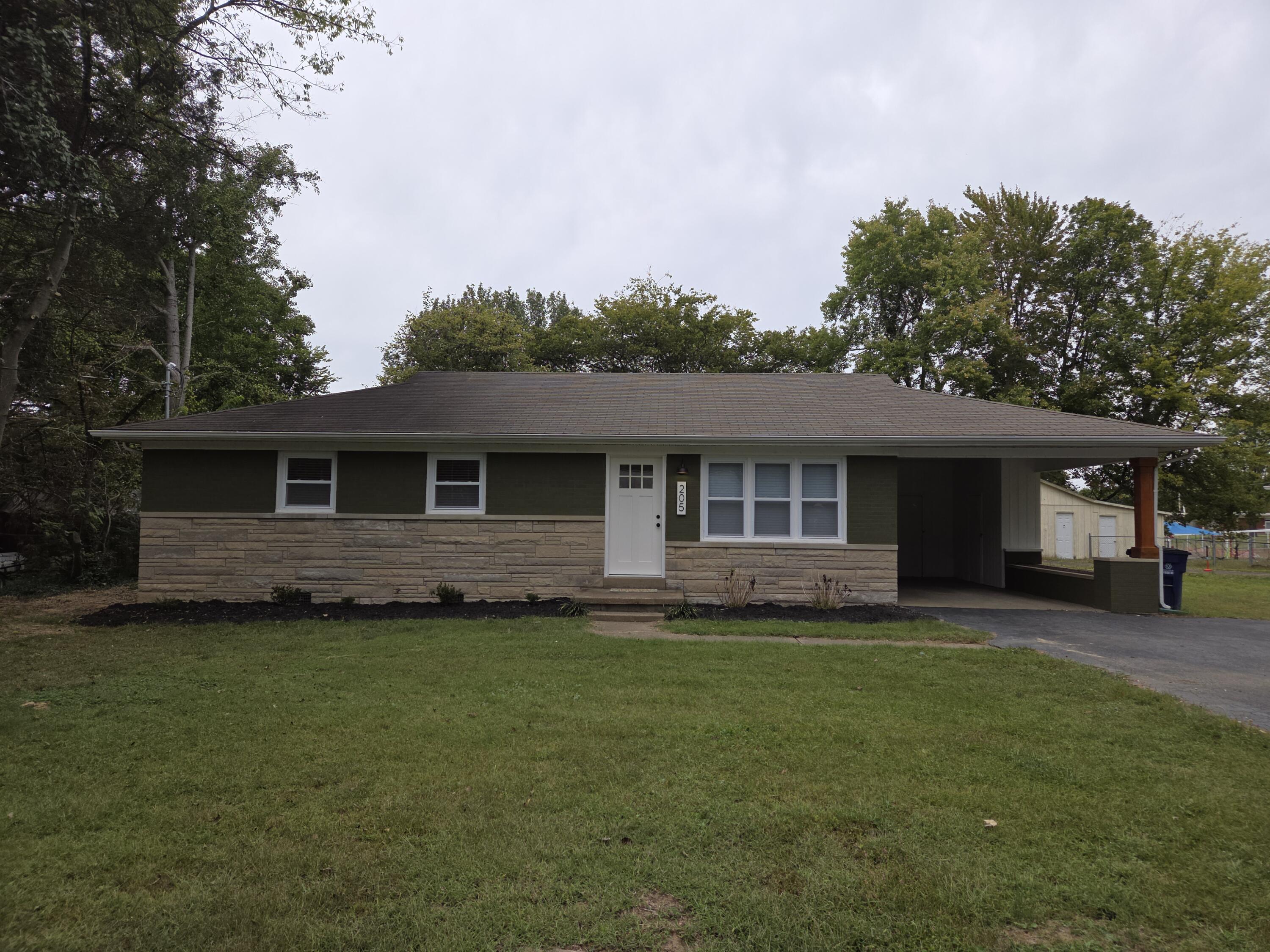 205 Riverside Drive Property Photo 1