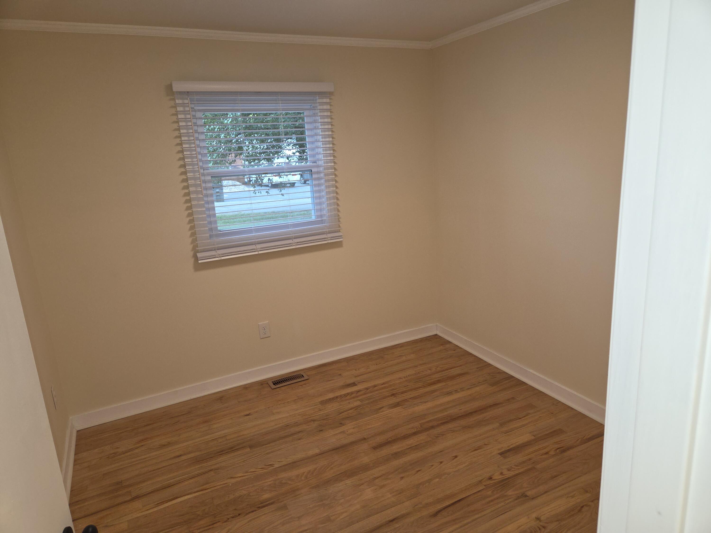 205 Riverside Drive Property Photo 13