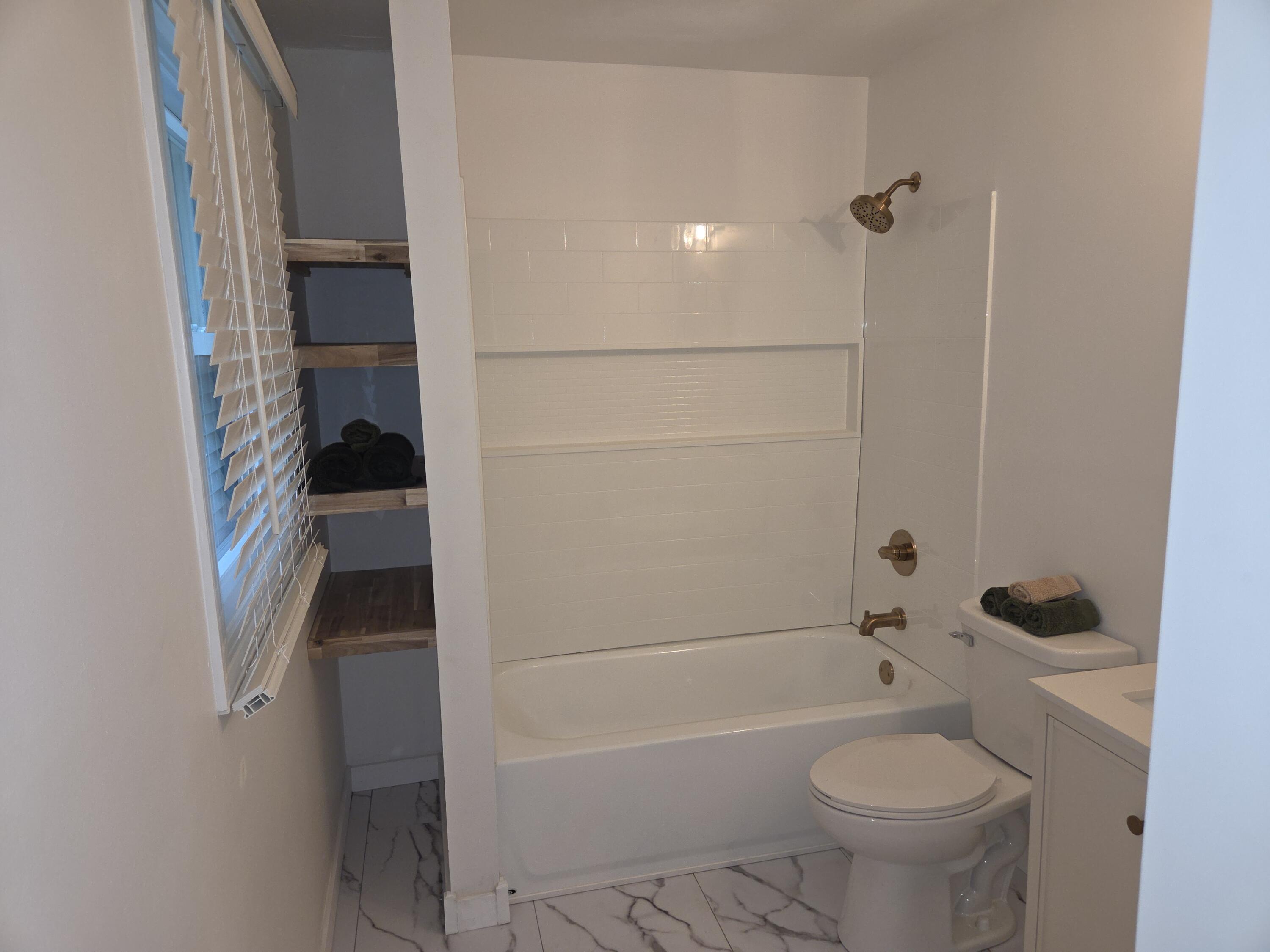 205 Riverside Drive Property Photo 20