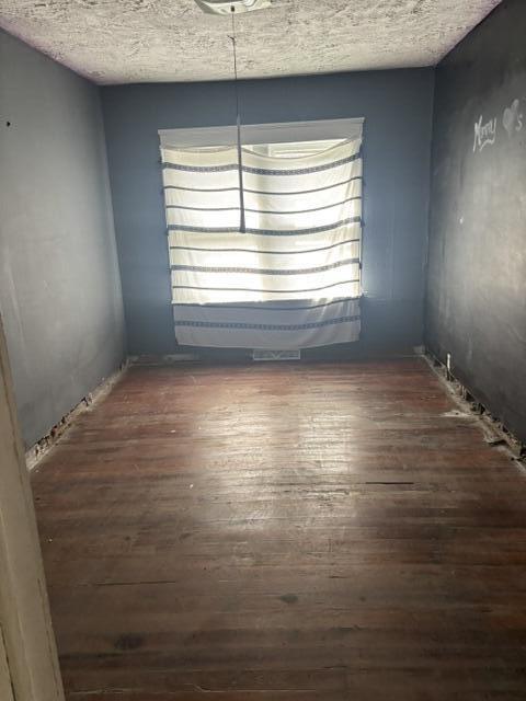 405 W 7th Street Property Photo 7