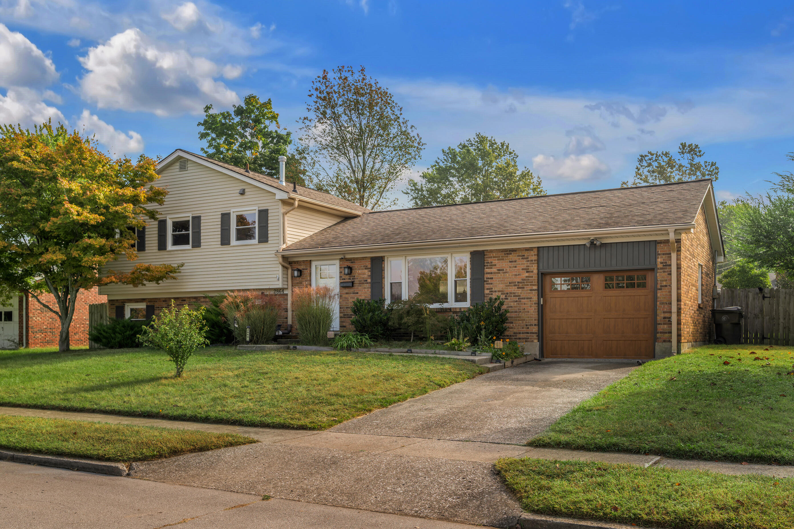 2864 Middlesex Way Property Photo 1