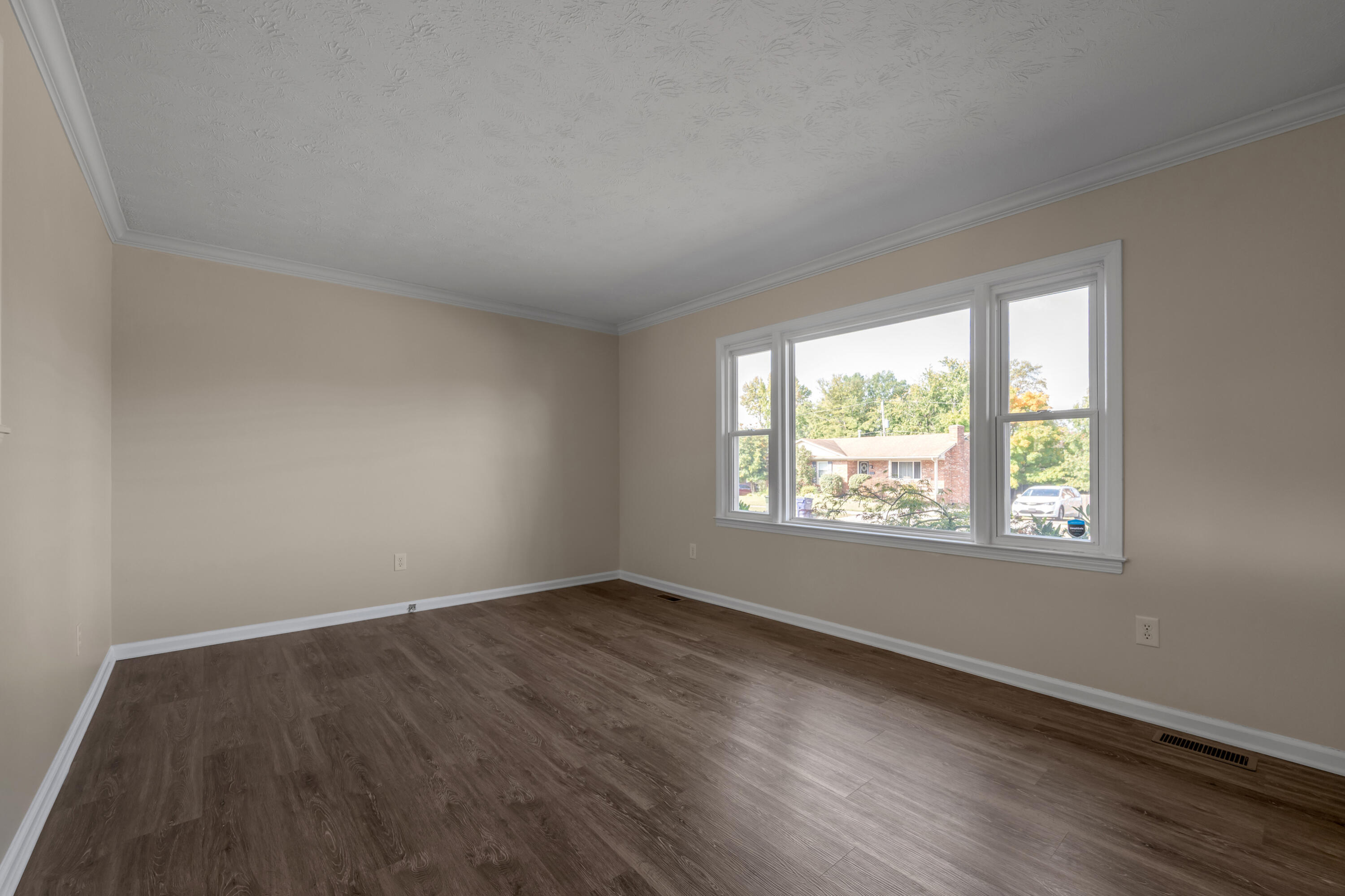 2864 Middlesex Way Property Photo 13