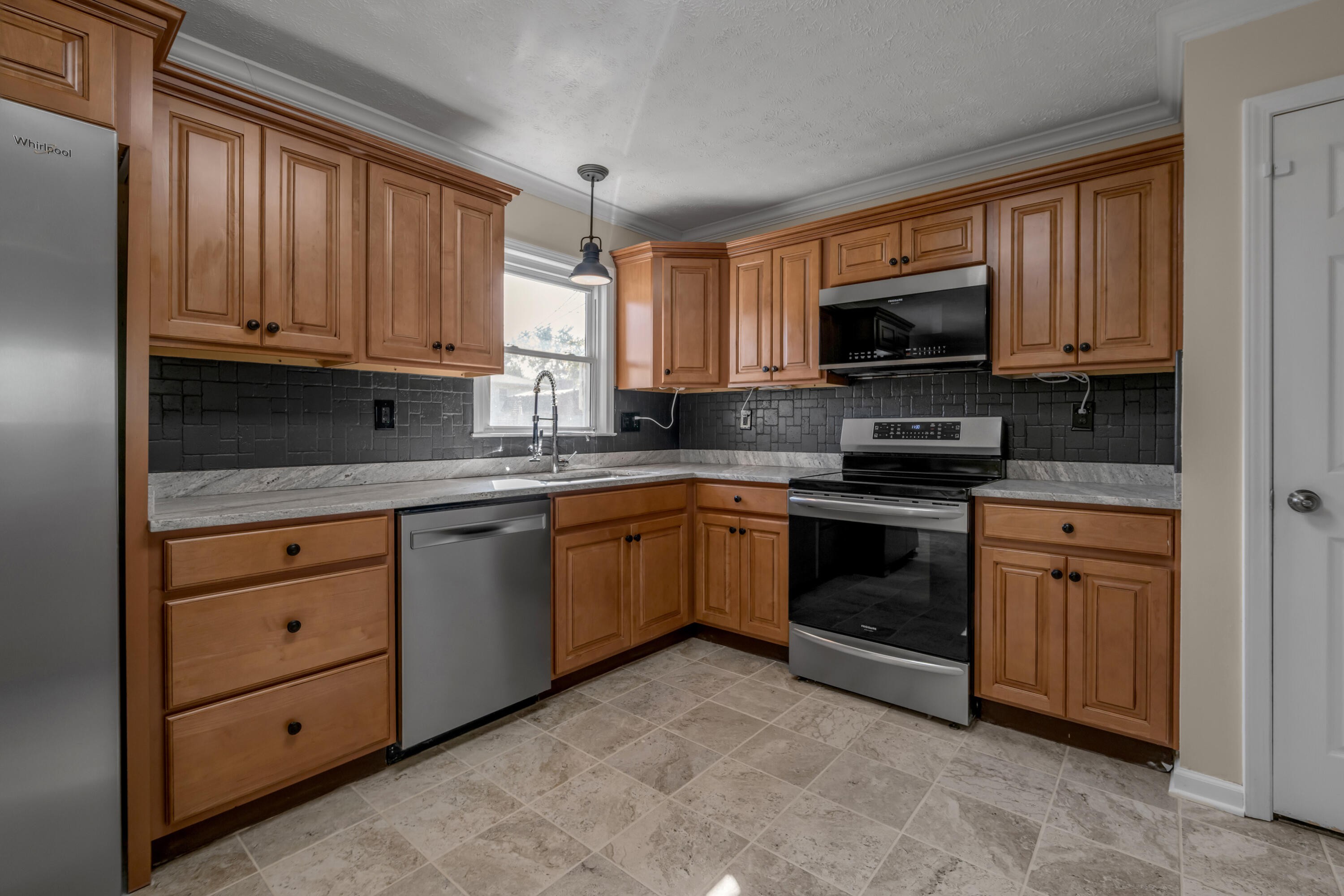 2864 Middlesex Way Property Photo 18