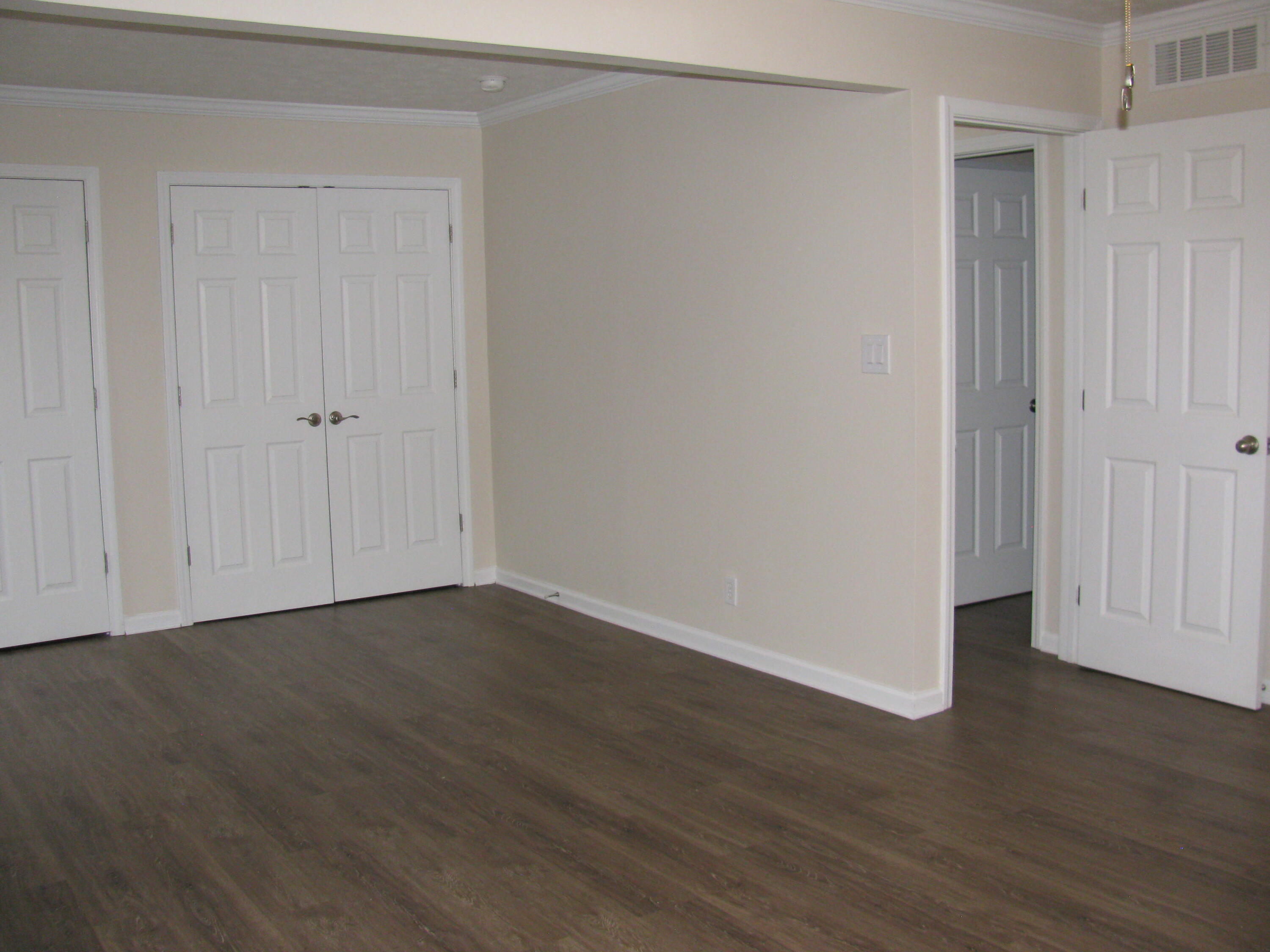 2864 Middlesex Way Property Photo 24