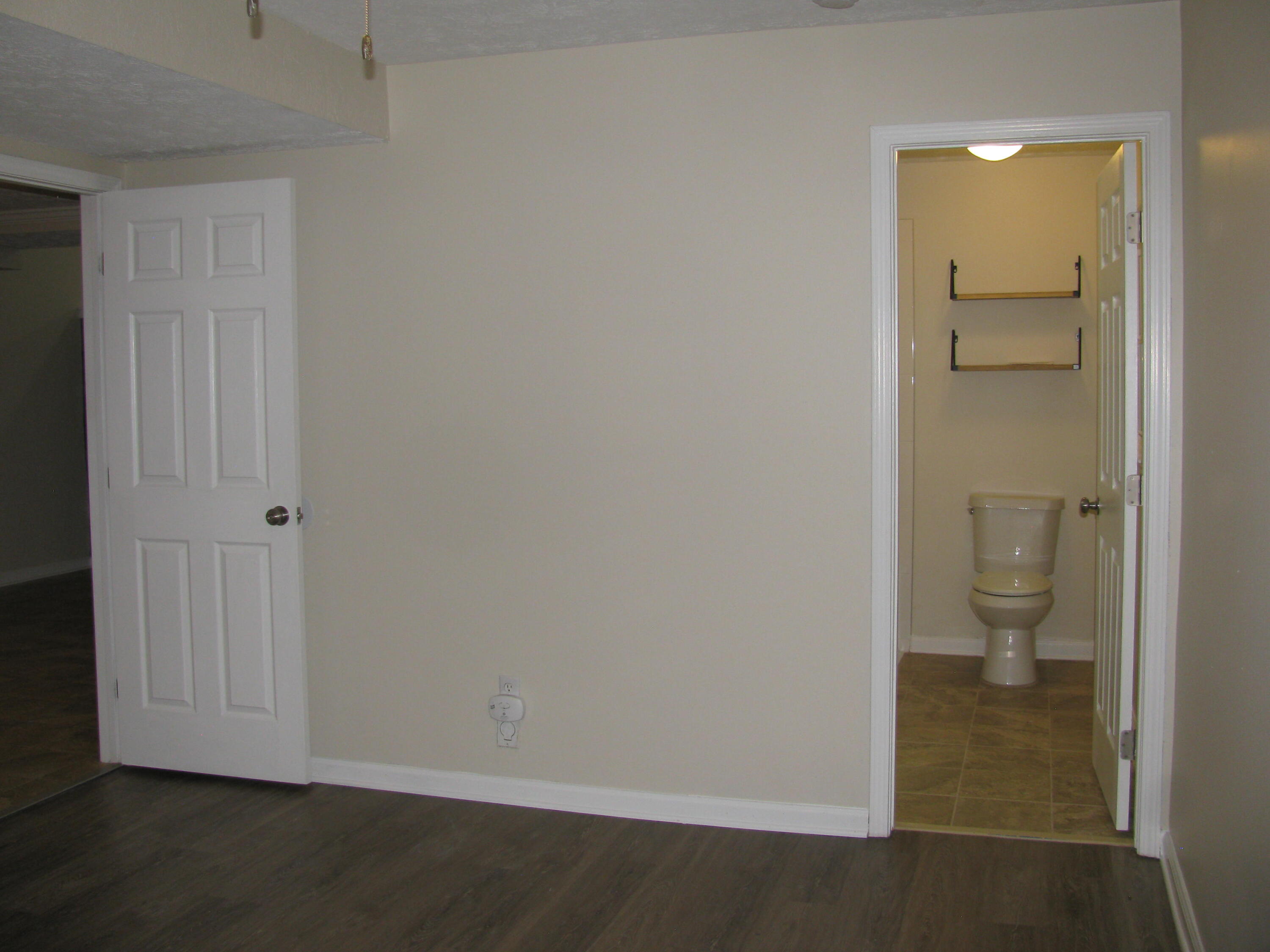 2864 Middlesex Way Property Photo 29