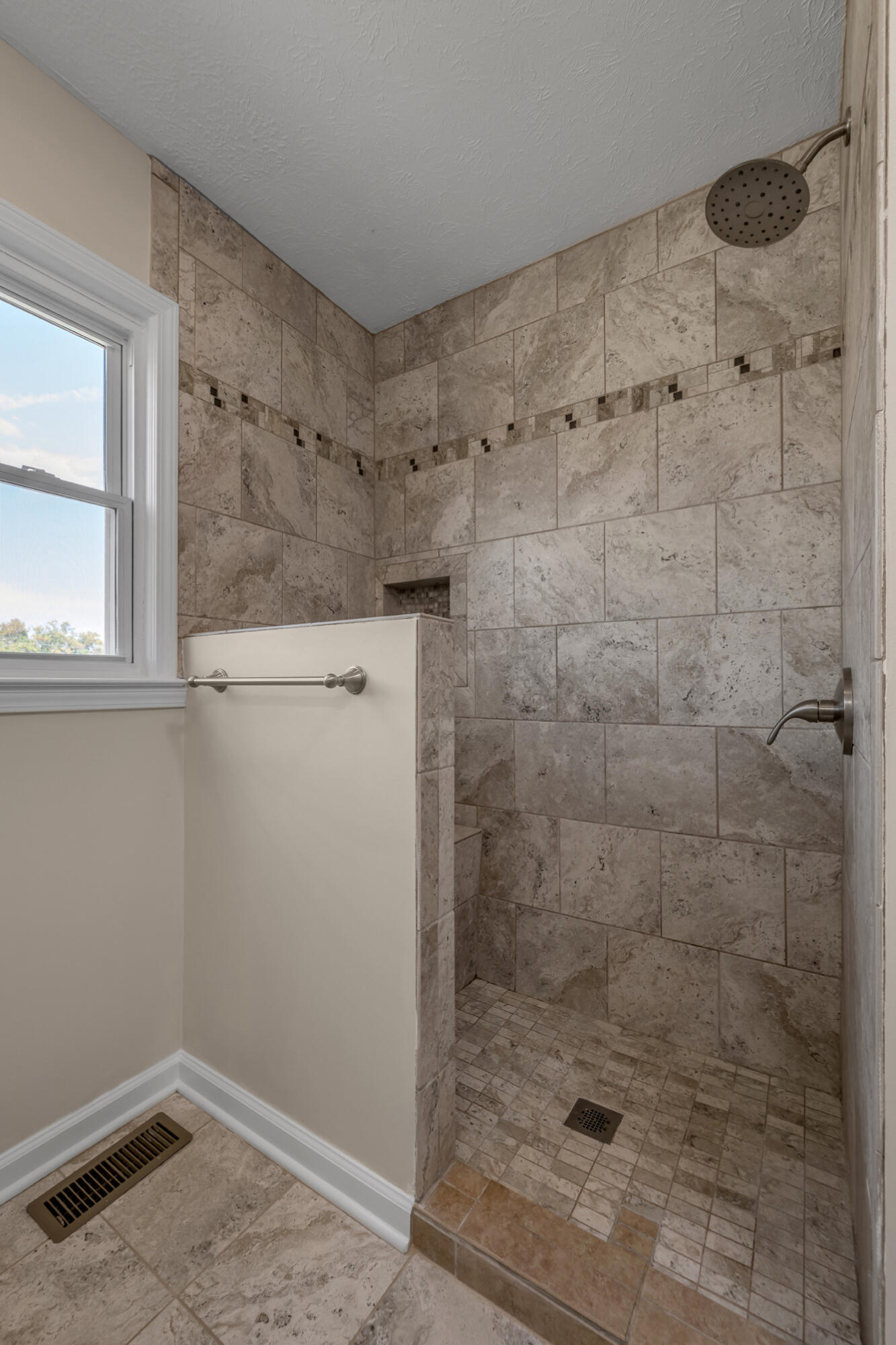 2864 Middlesex Way Property Photo 32