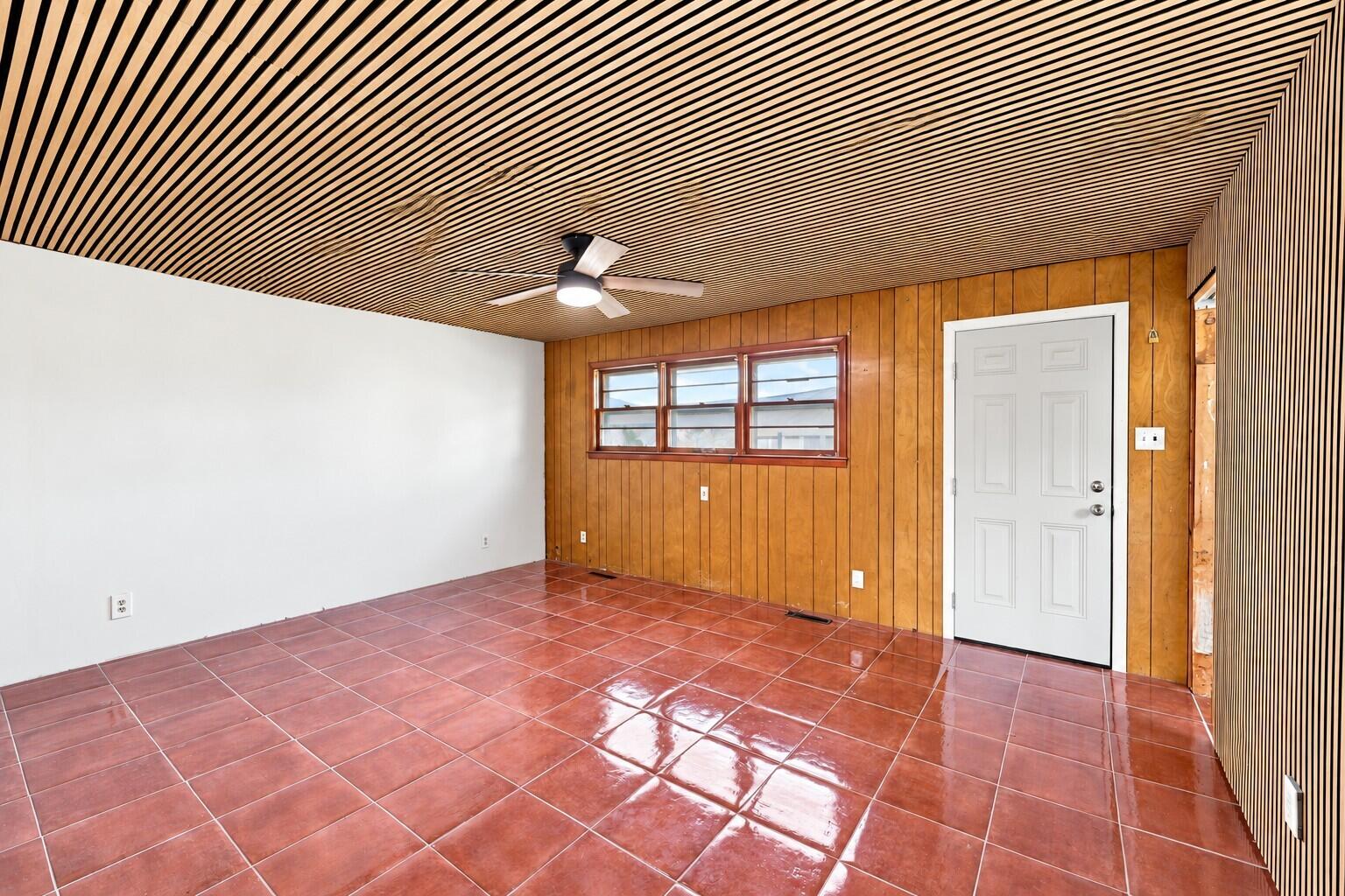 122 Sunset Heights Property Photo 14