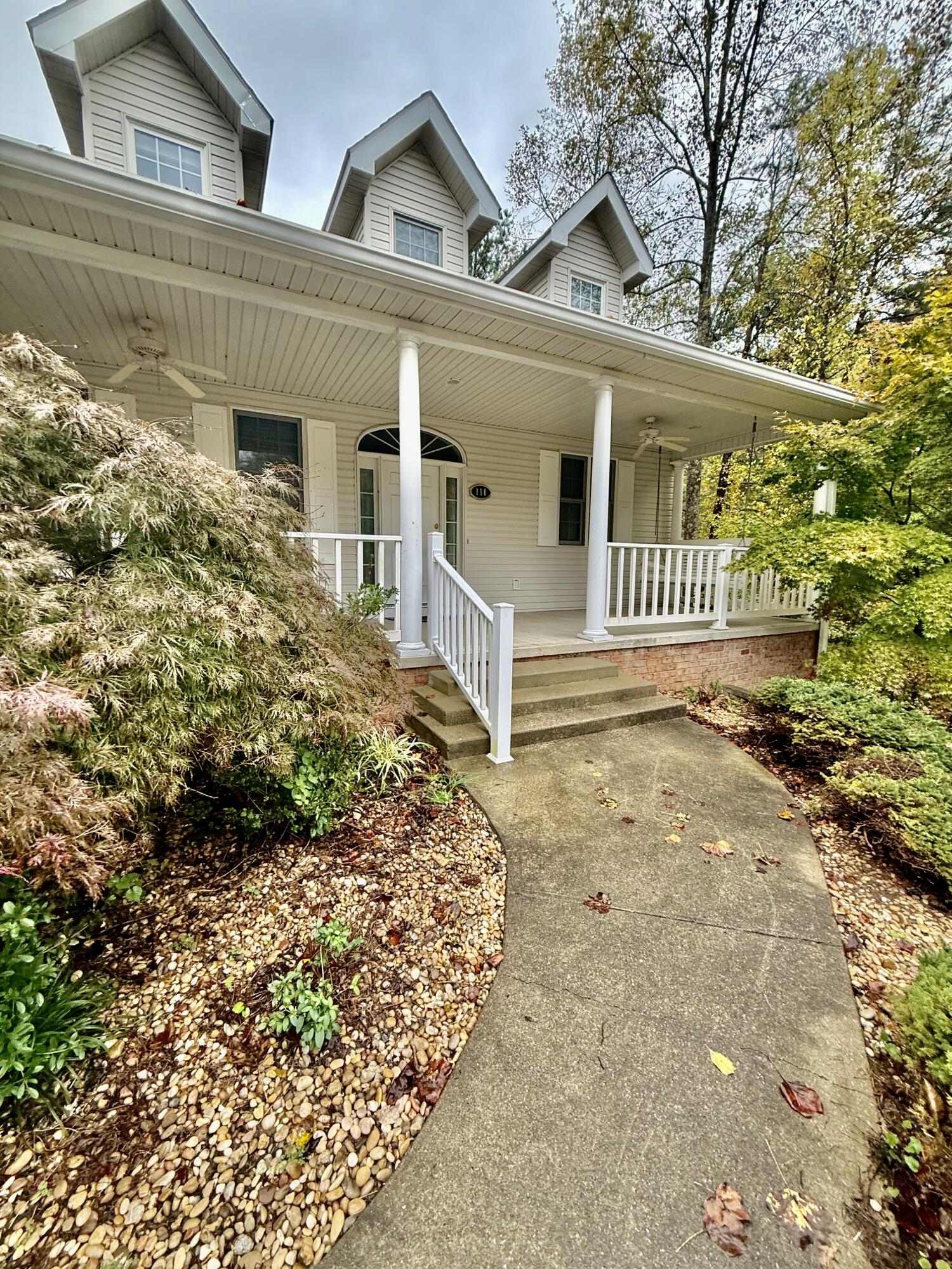 110 Robin Hood Drive Property Photo 8
