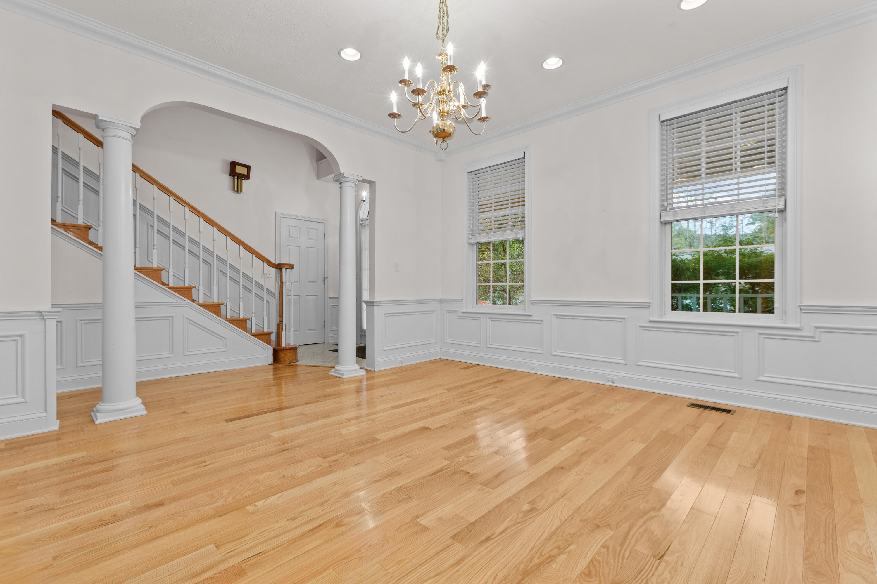 110 Robin Hood Drive Property Photo 10