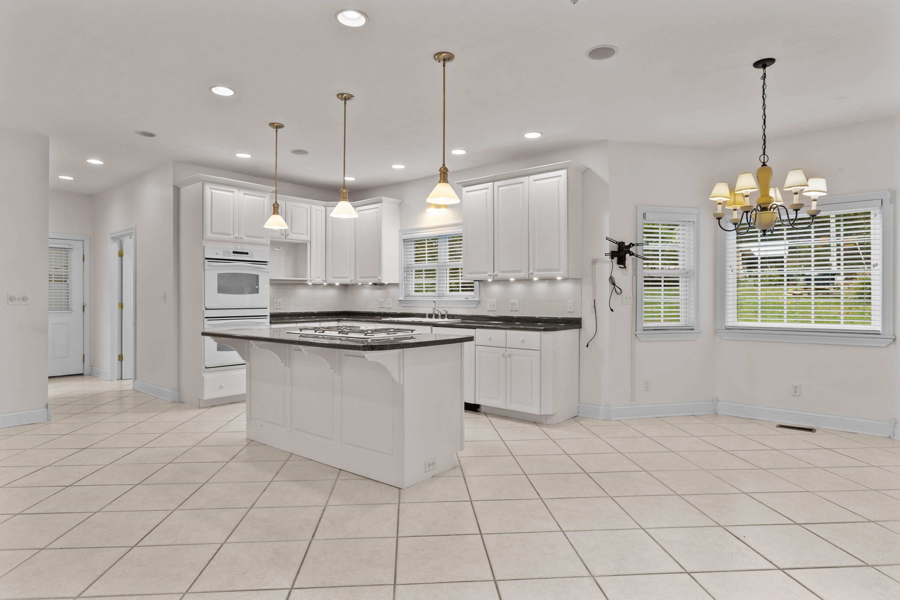 110 Robin Hood Drive Property Photo 18
