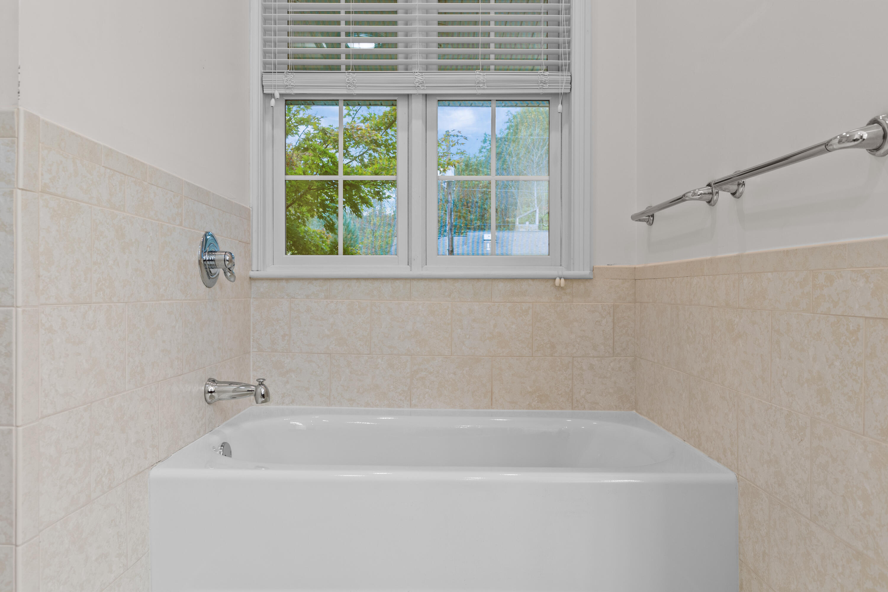 110 Robin Hood Drive Property Photo 31