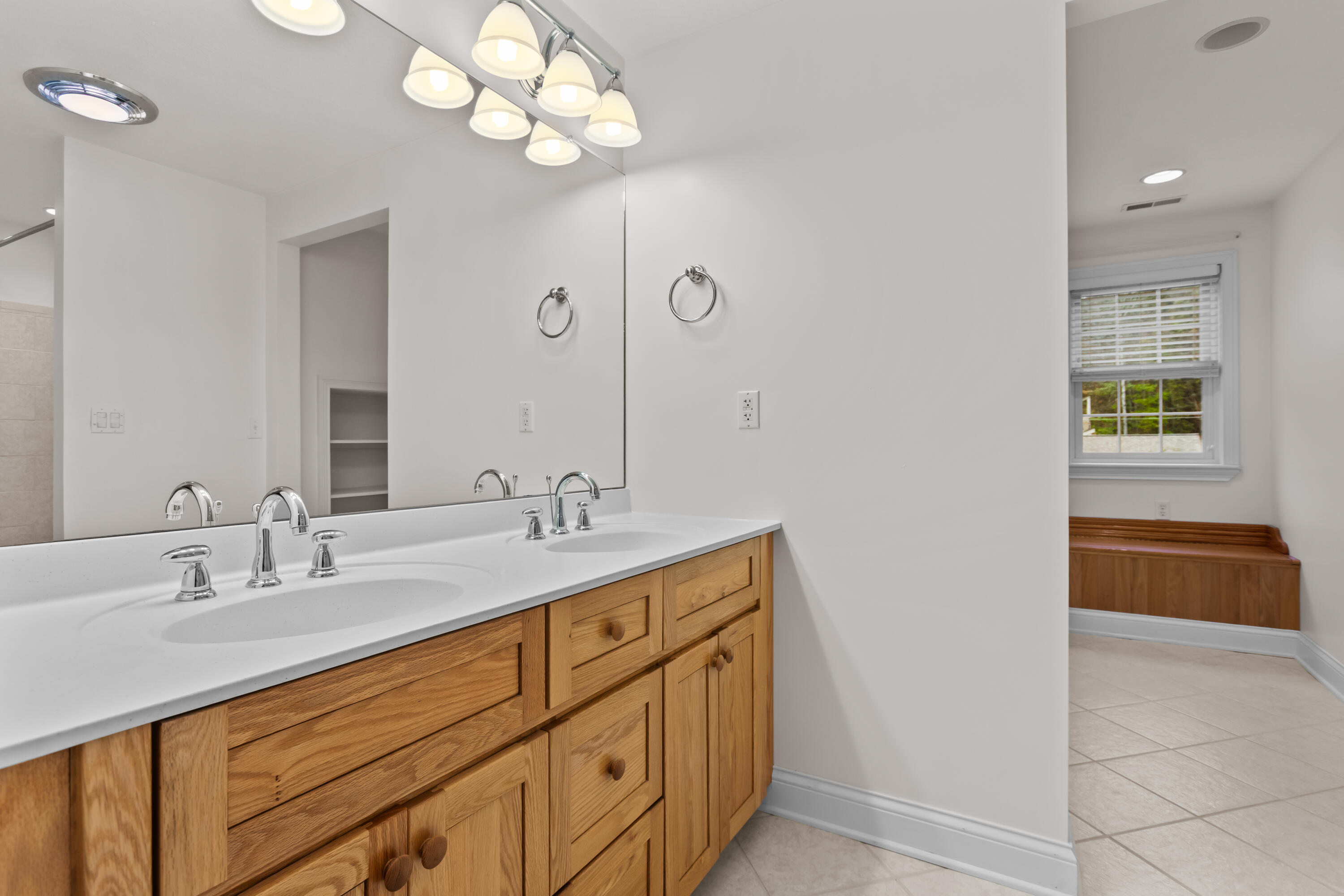 110 Robin Hood Drive Property Photo 33