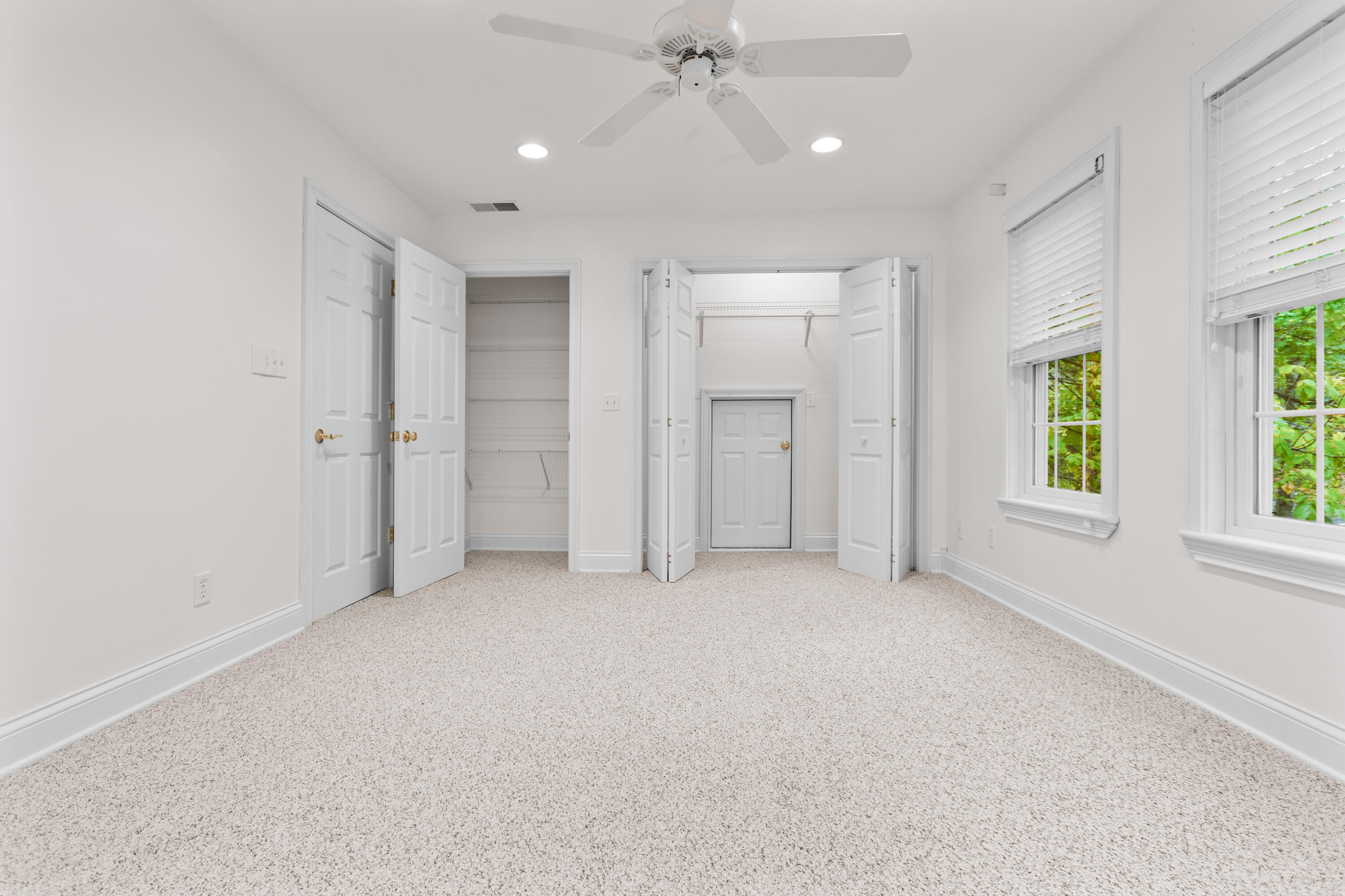 110 Robin Hood Drive Property Photo 36
