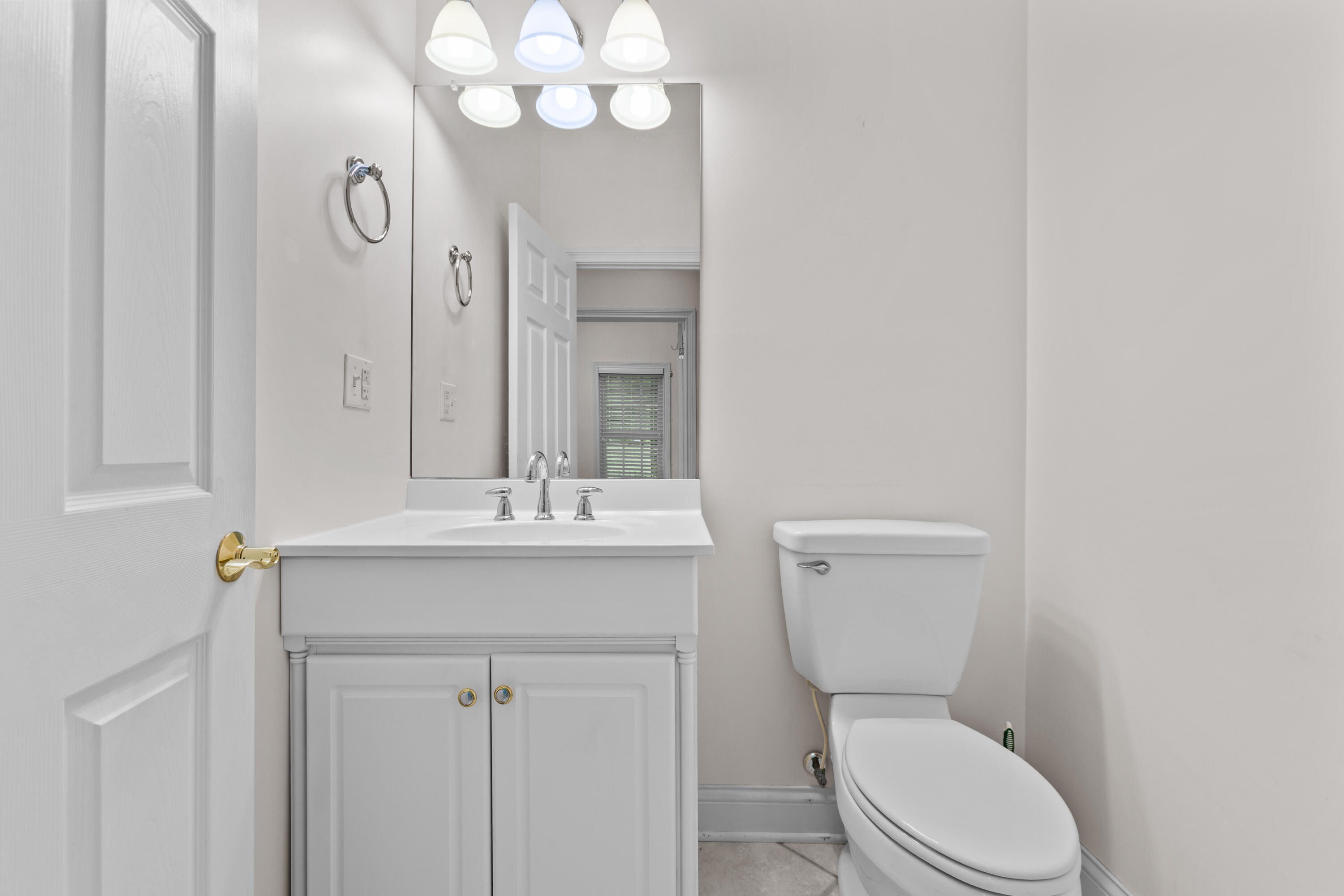 110 Robin Hood Drive Property Photo 39