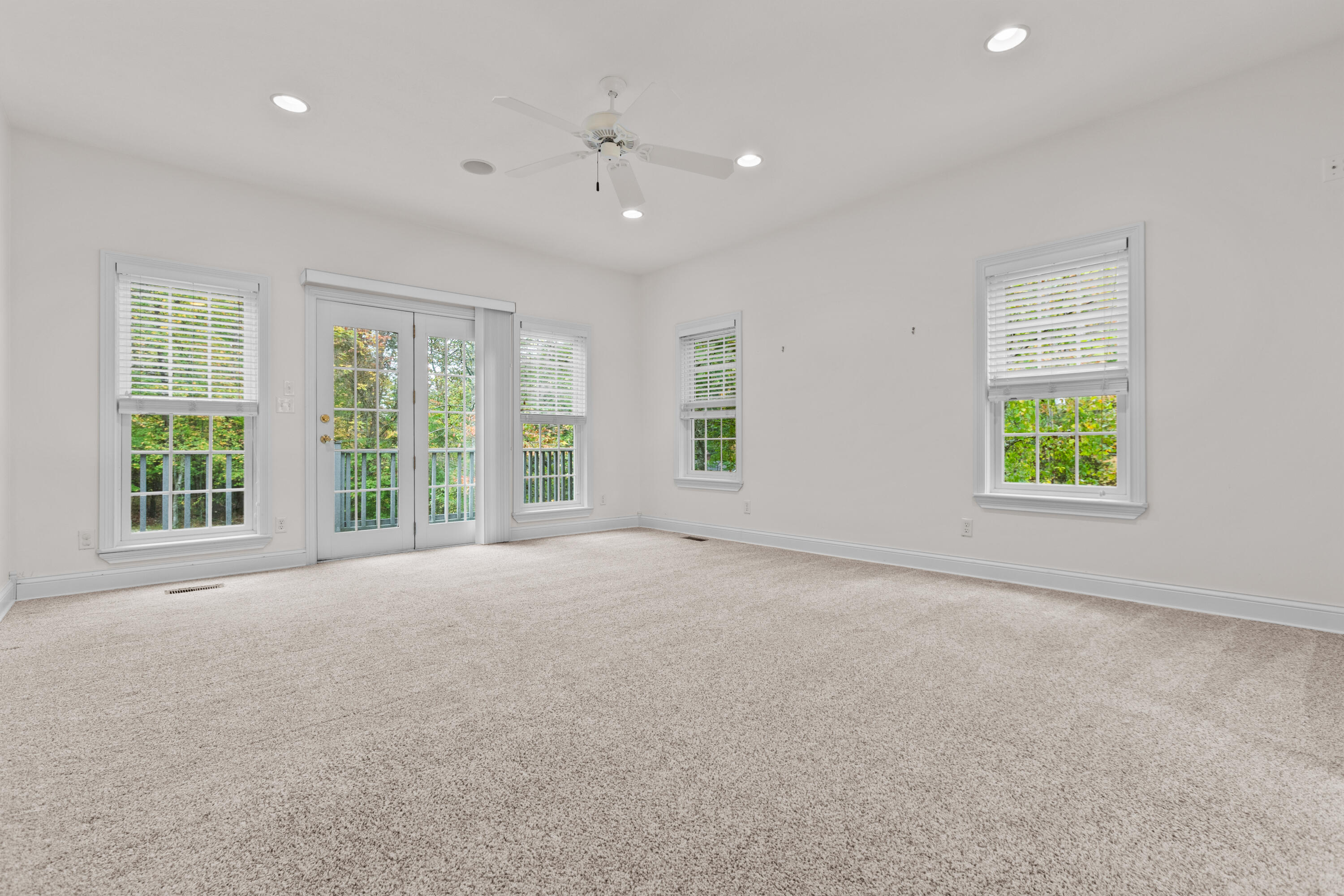 110 Robin Hood Drive Property Photo 41