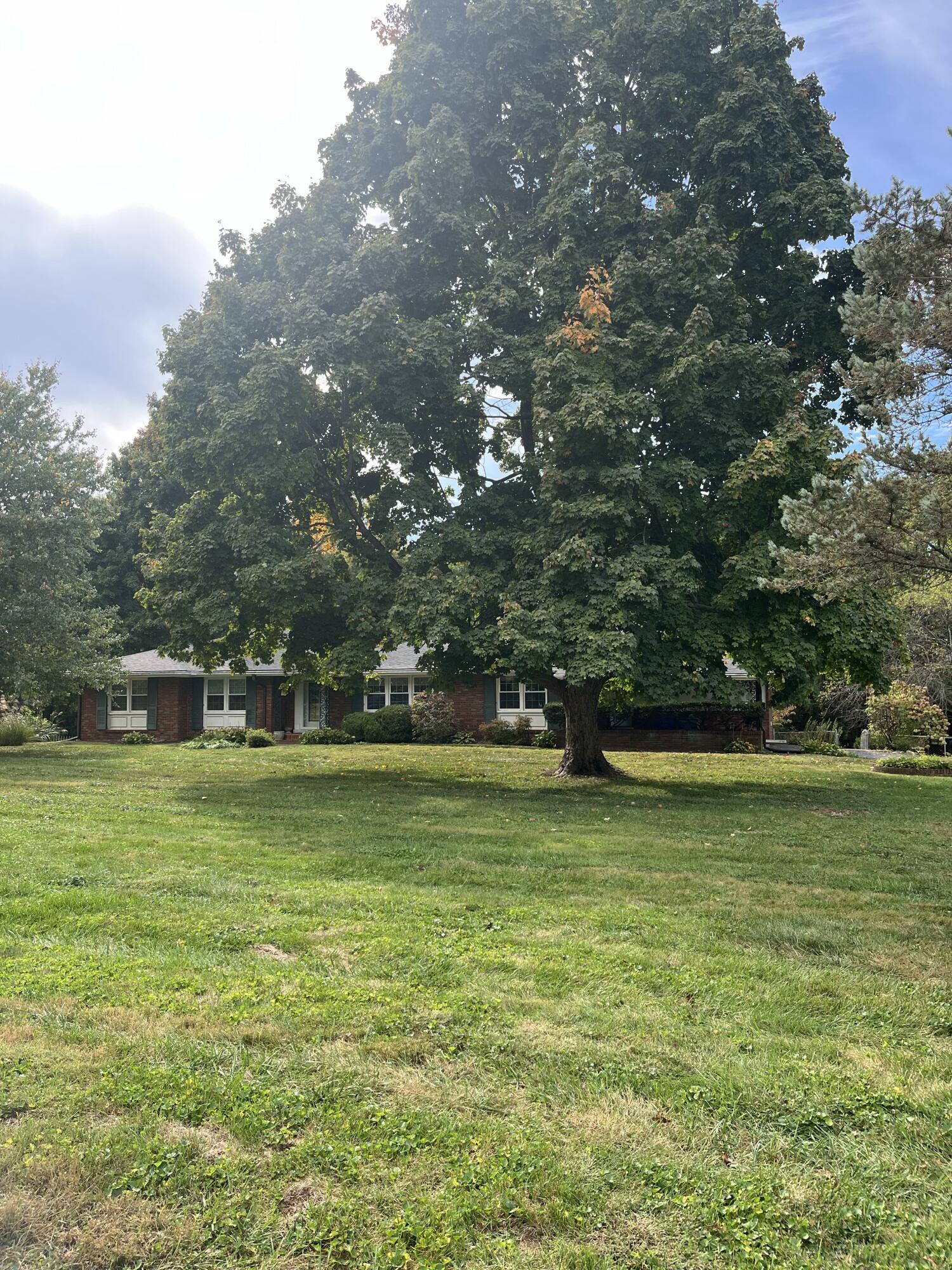 1601 Traveller Road Property Photo 4