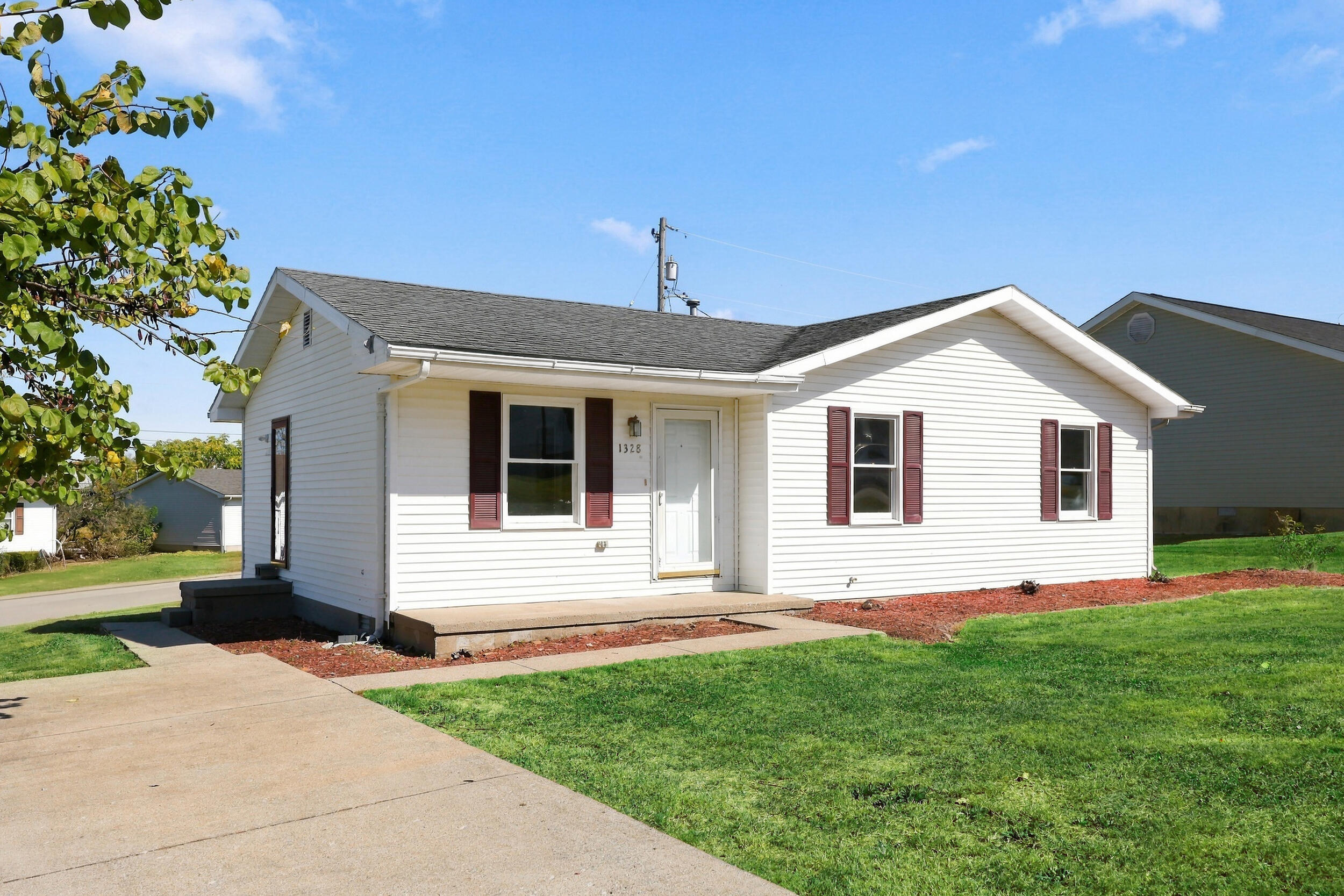 1328 Buckhorn Trail Property Photo 1