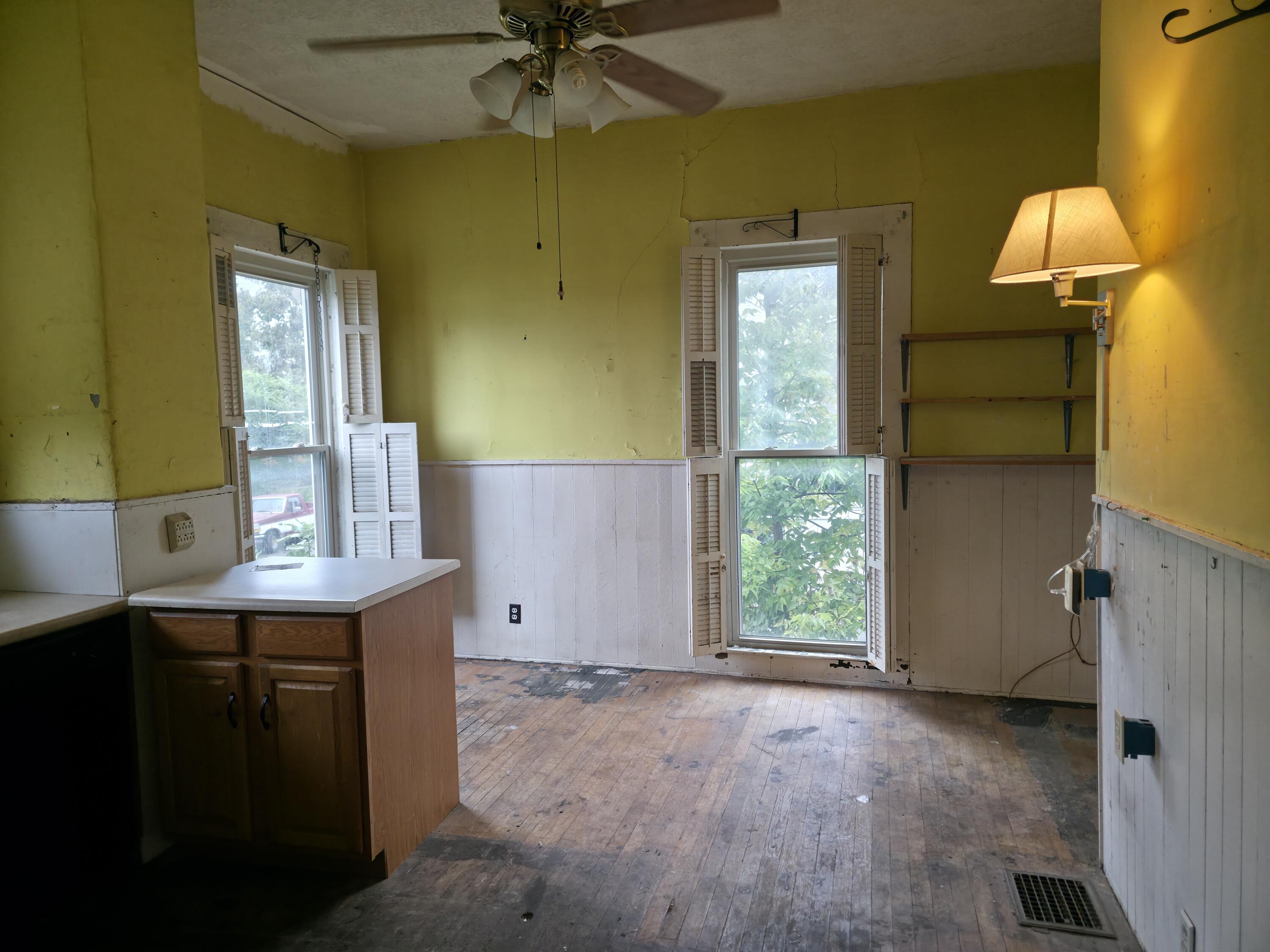 213 Lancaster Avenue Property Photo 13
