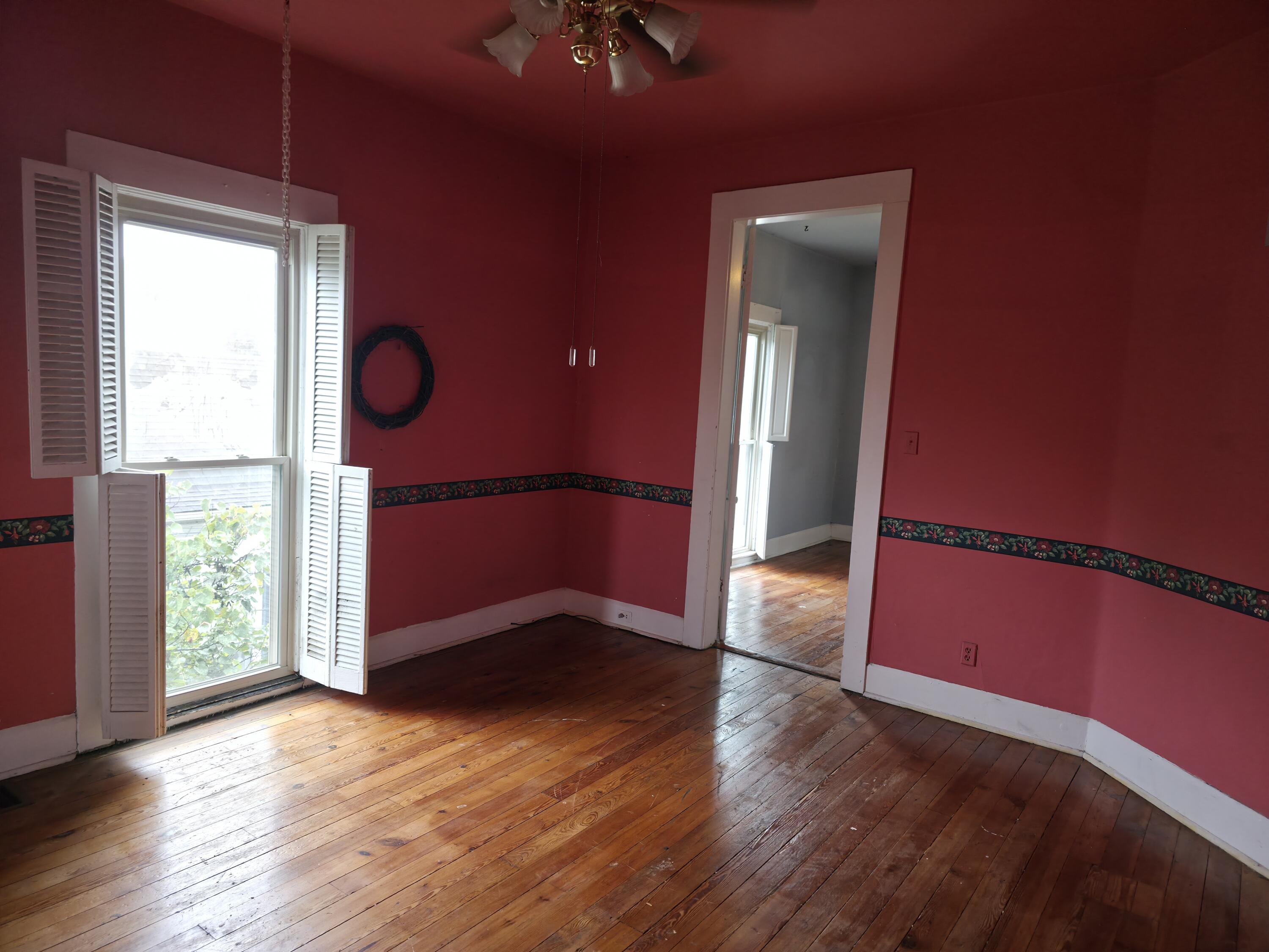 213 Lancaster Avenue Property Photo 26