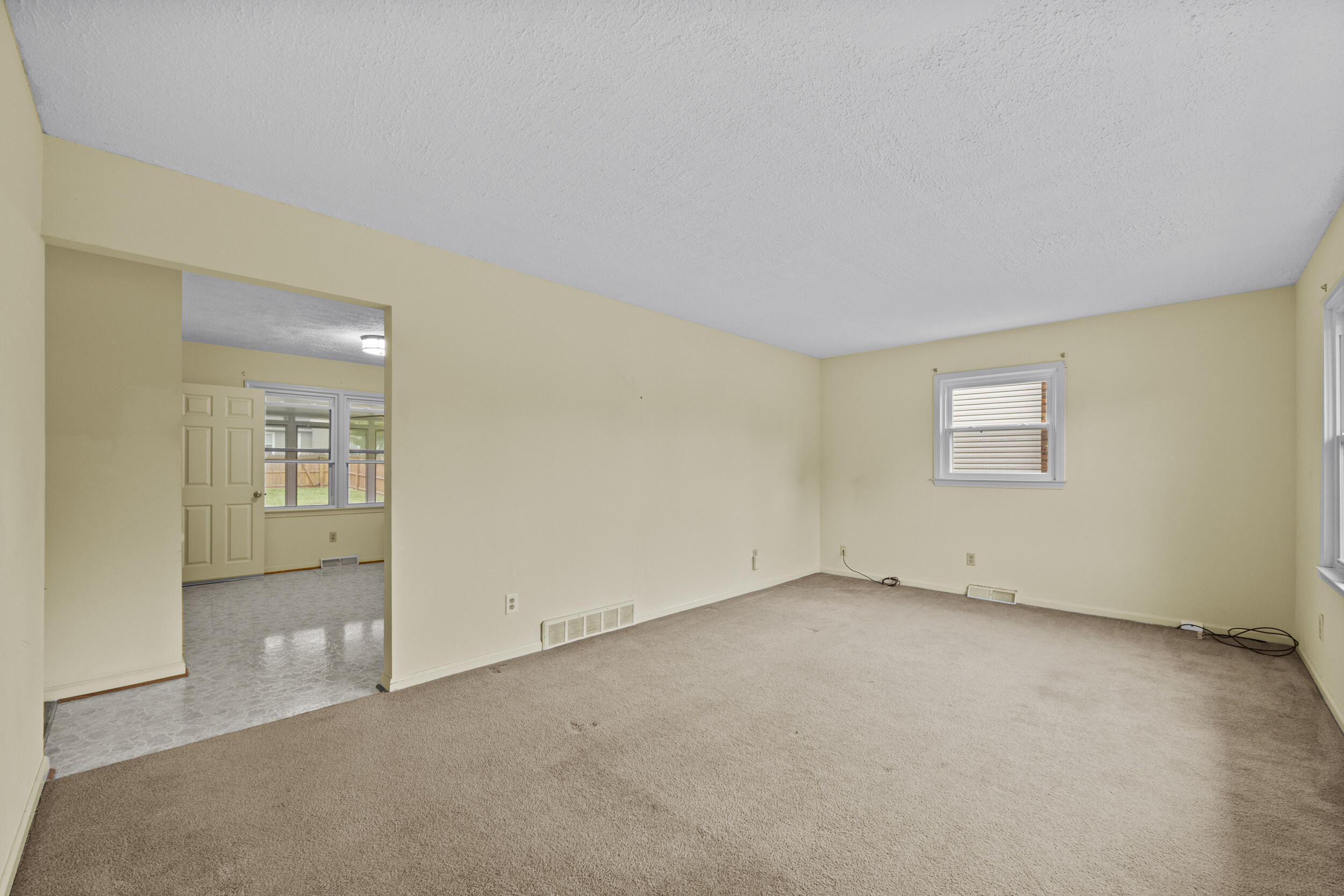 430 Plymouth Drive Property Photo 5