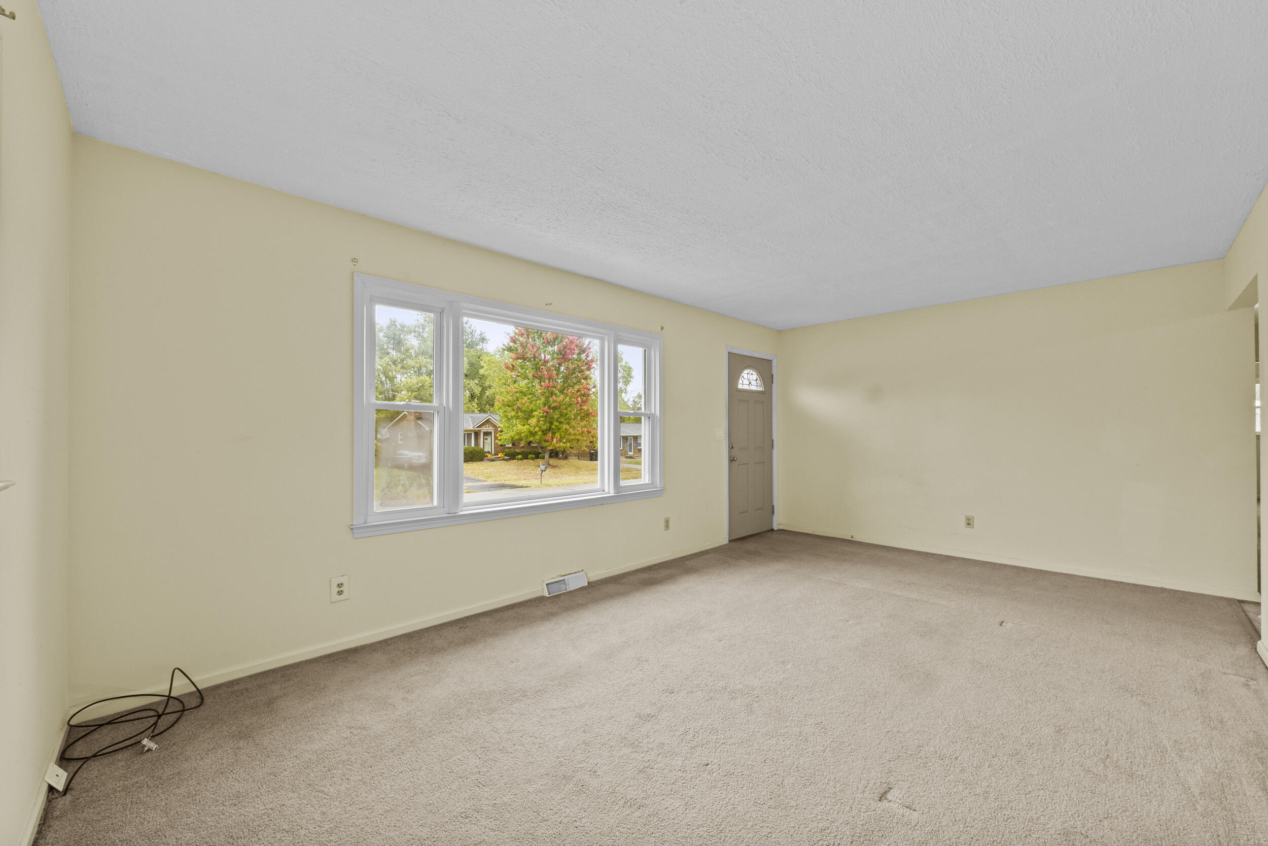 430 Plymouth Drive Property Photo 6