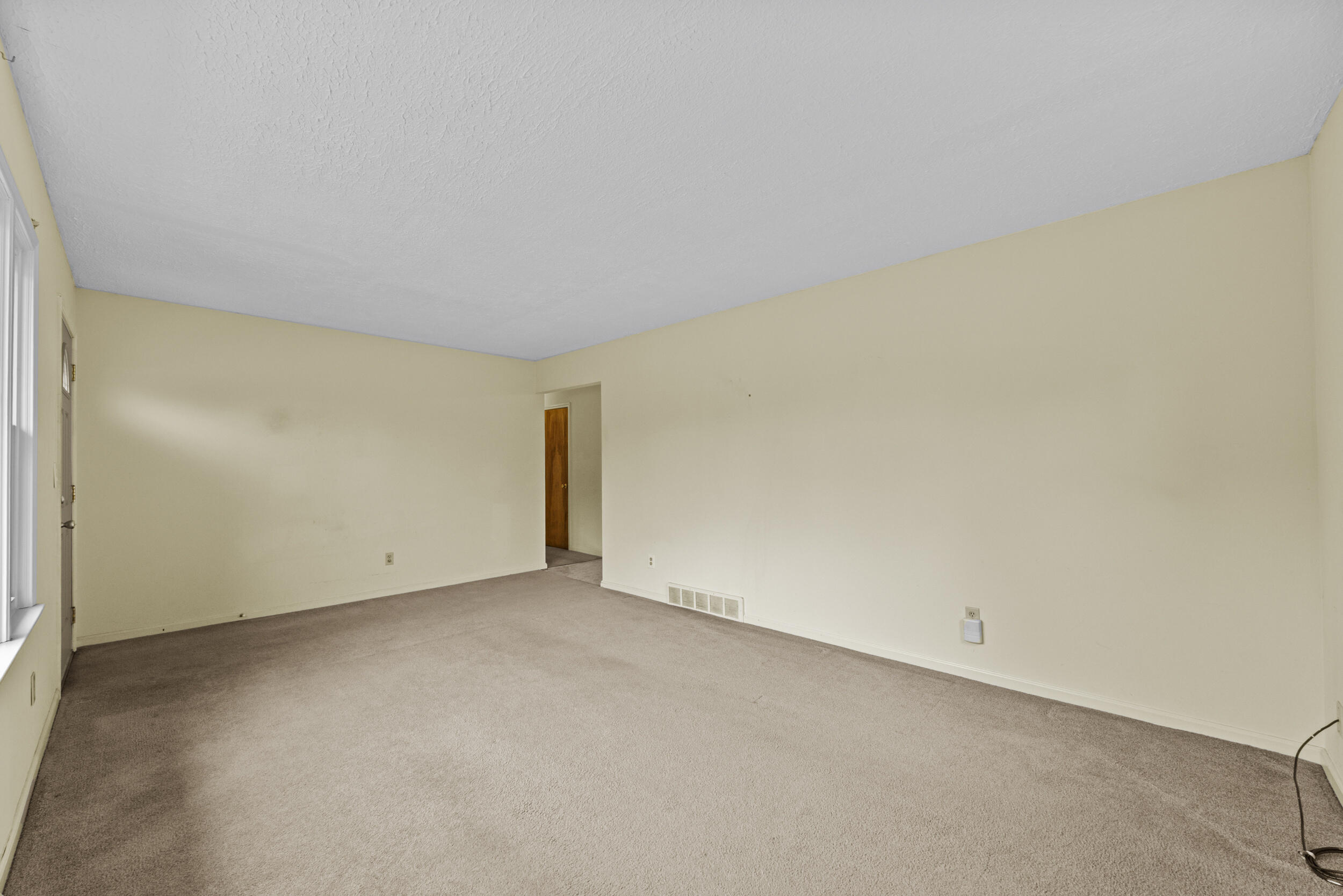 430 Plymouth Drive Property Photo 7