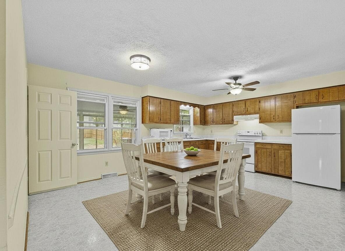430 Plymouth Drive Property Photo 8