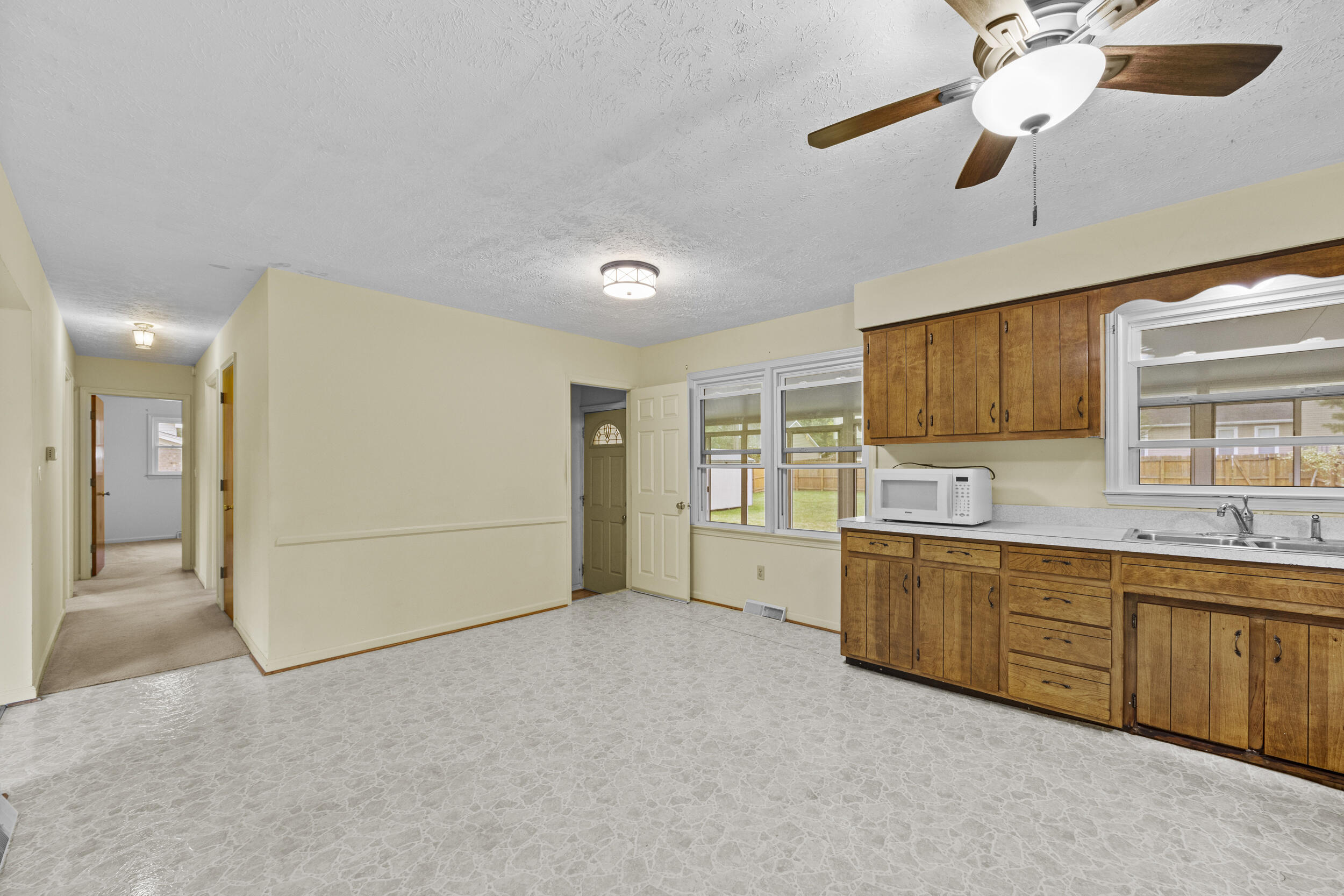430 Plymouth Drive Property Photo 11