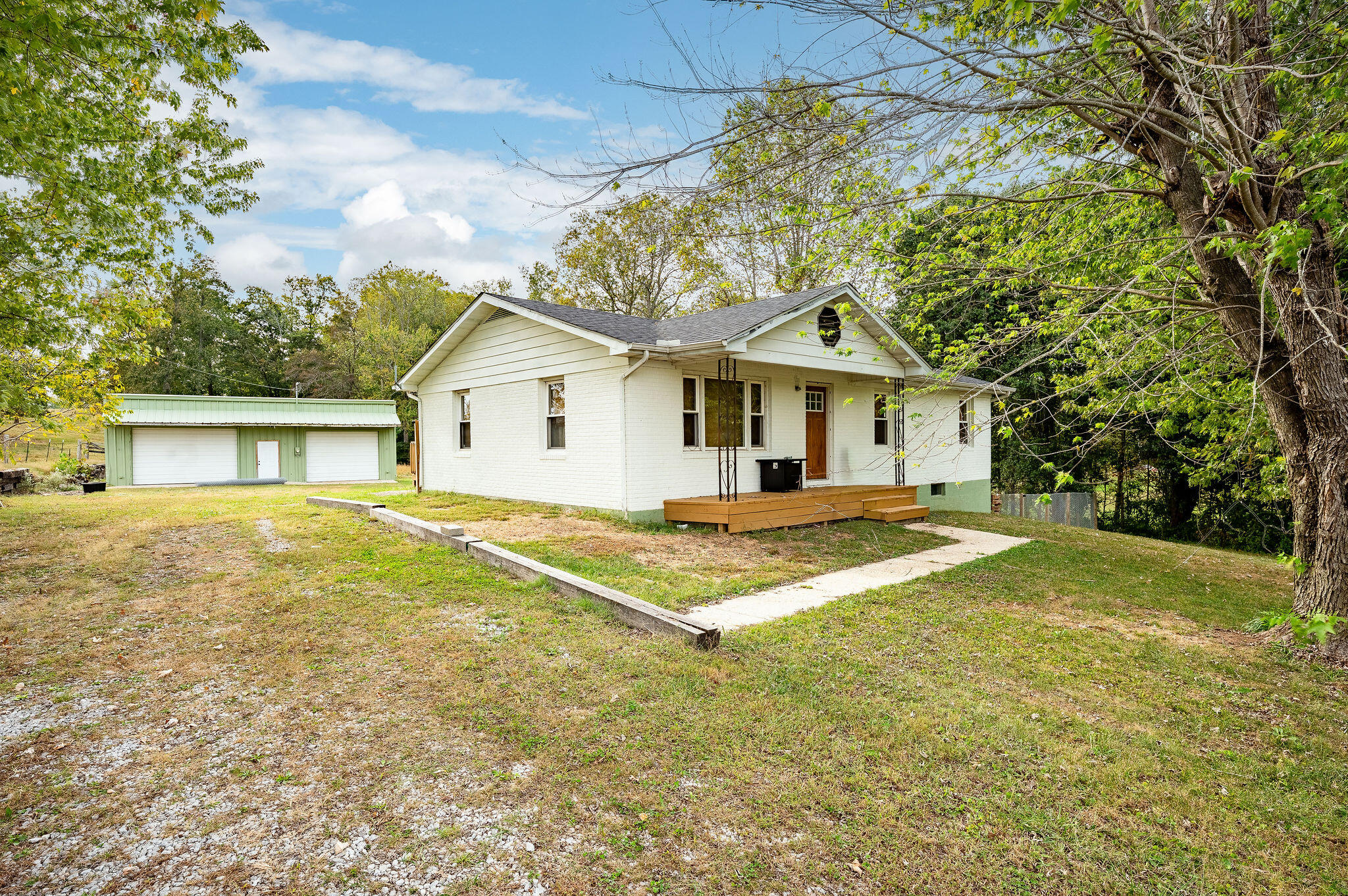 203 Morrow North Road Property Photo 1